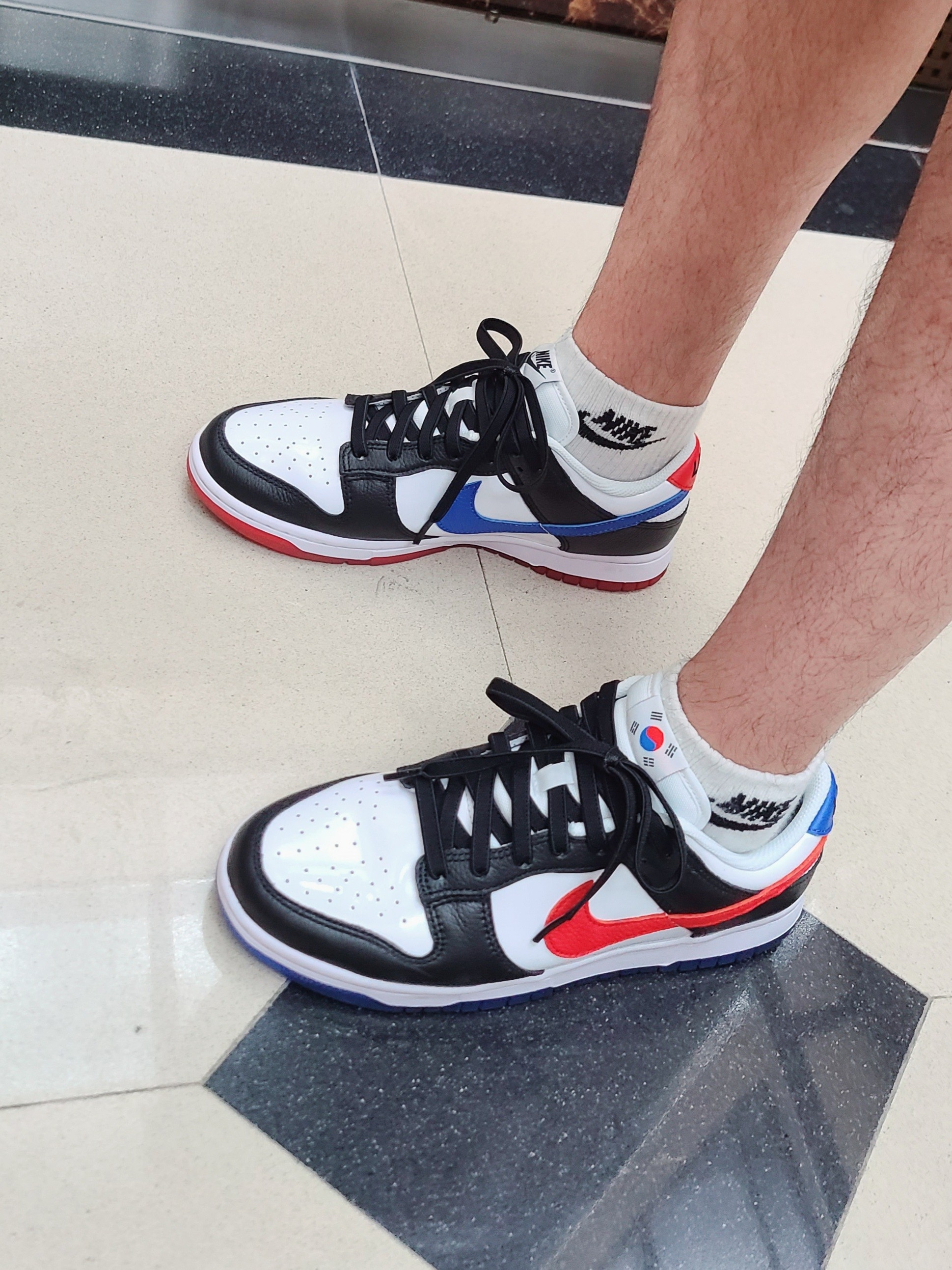 Nike Dunk Low SE Seoul 착용 스타일 - 1