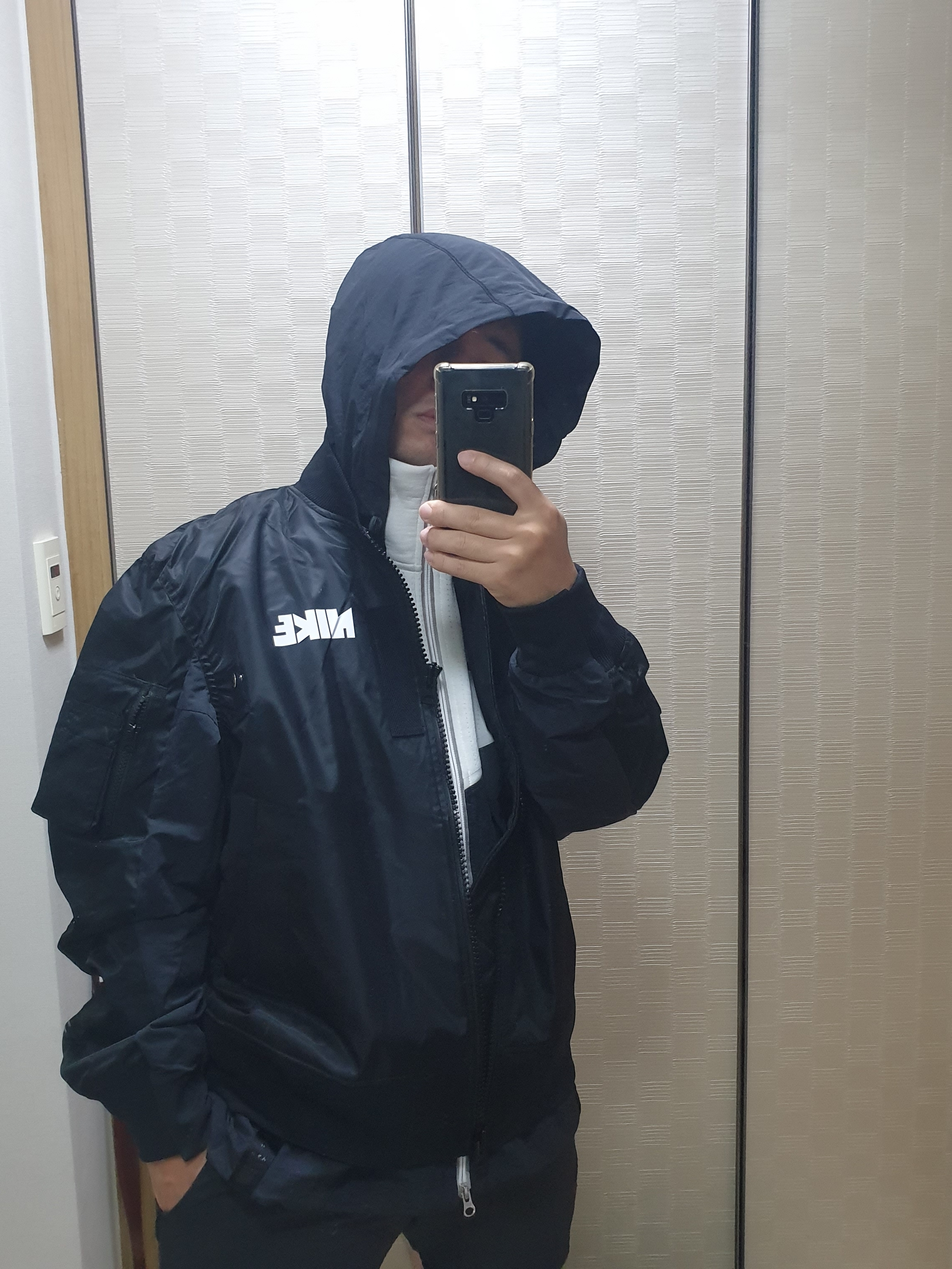 Nike x Sacai NRG Layered Bomber Jacket Black - Asia, Nike Air Force 1 '07 LV8 Paisley Swoosh 착용 스타일 - 1
