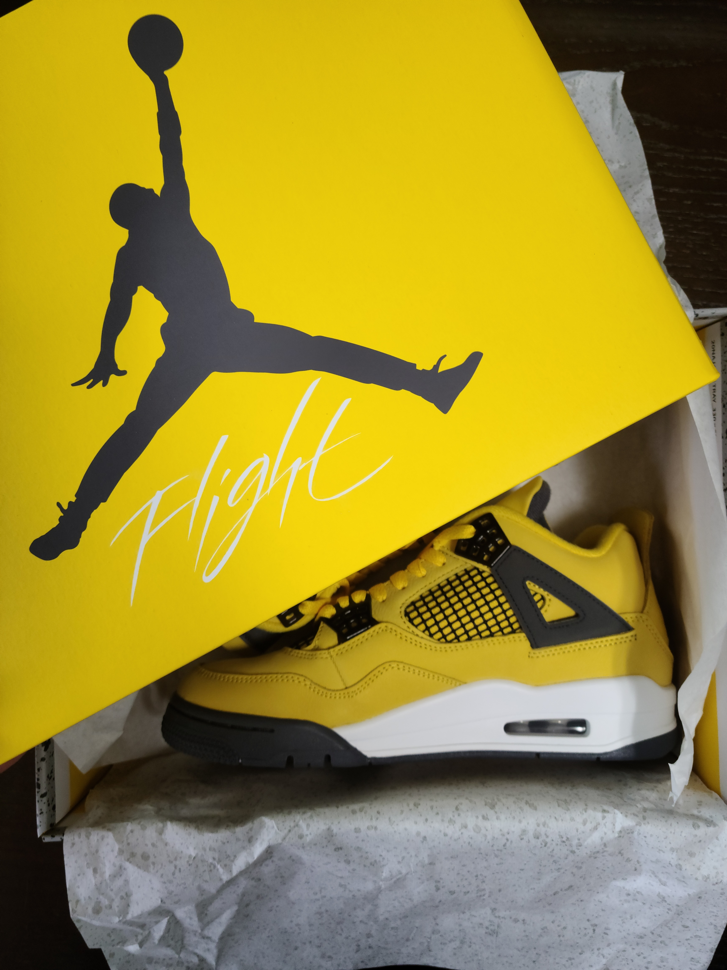Jordan 4 Retro Tour Yellow 착용 스타일 - 3