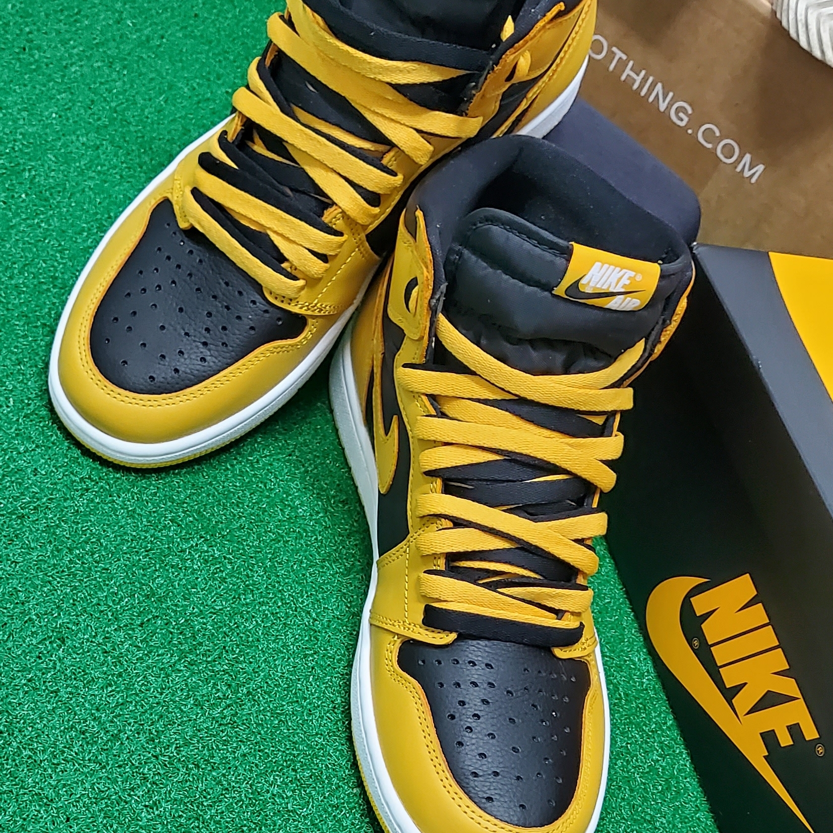 Jordan 1 Retro High OG Pollen 착용 스타일 - 2