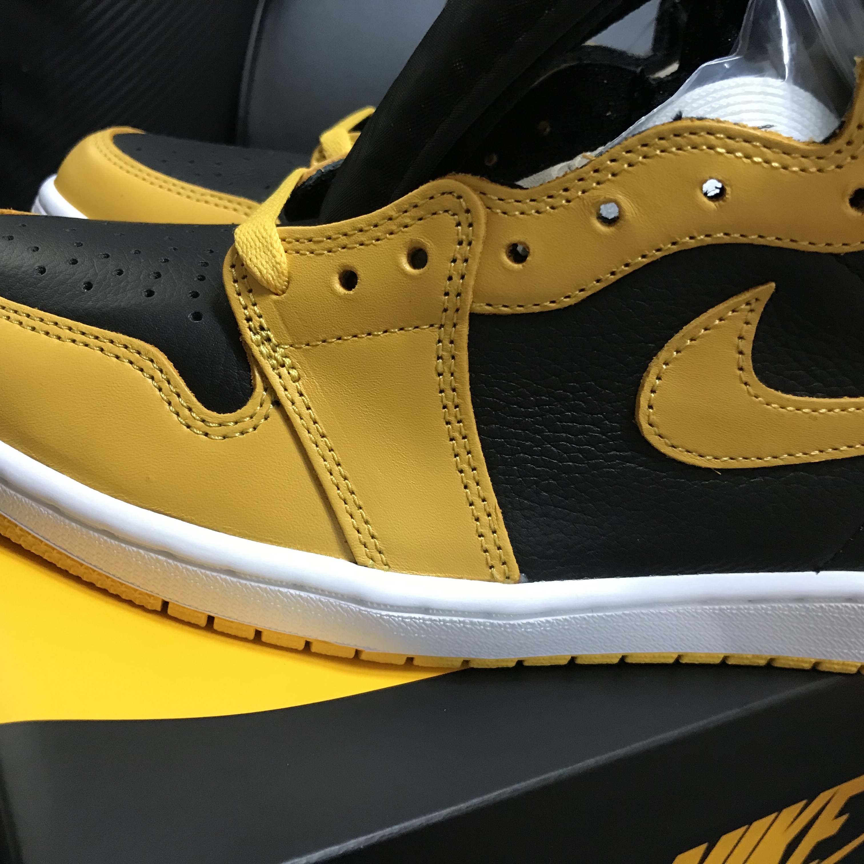 Jordan 1 Retro High OG Pollen 착용 스타일 - 3