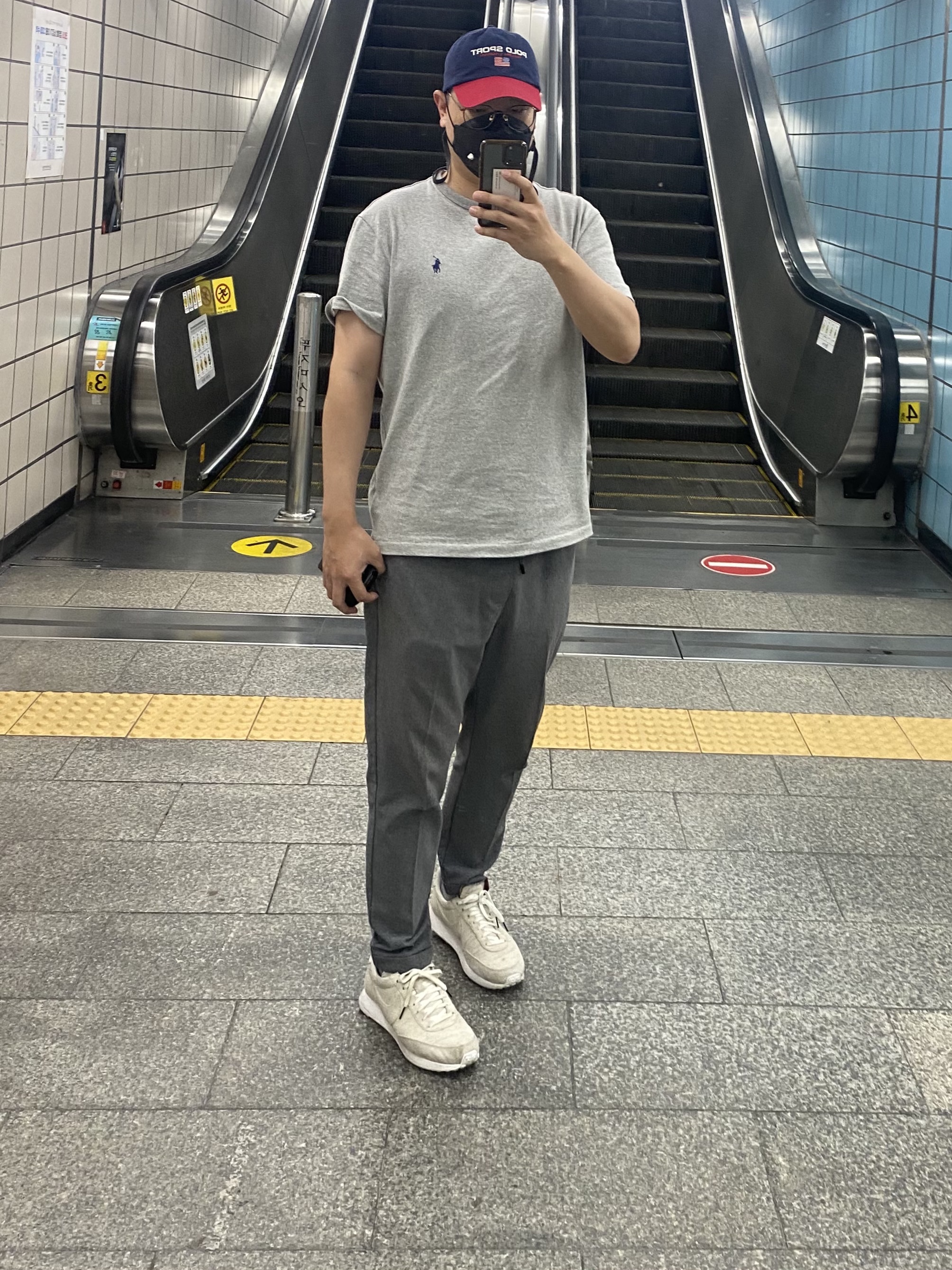 Nike x Stranger Things Air Tailwind 79 Sail Upside Down Pack 착용 스타일