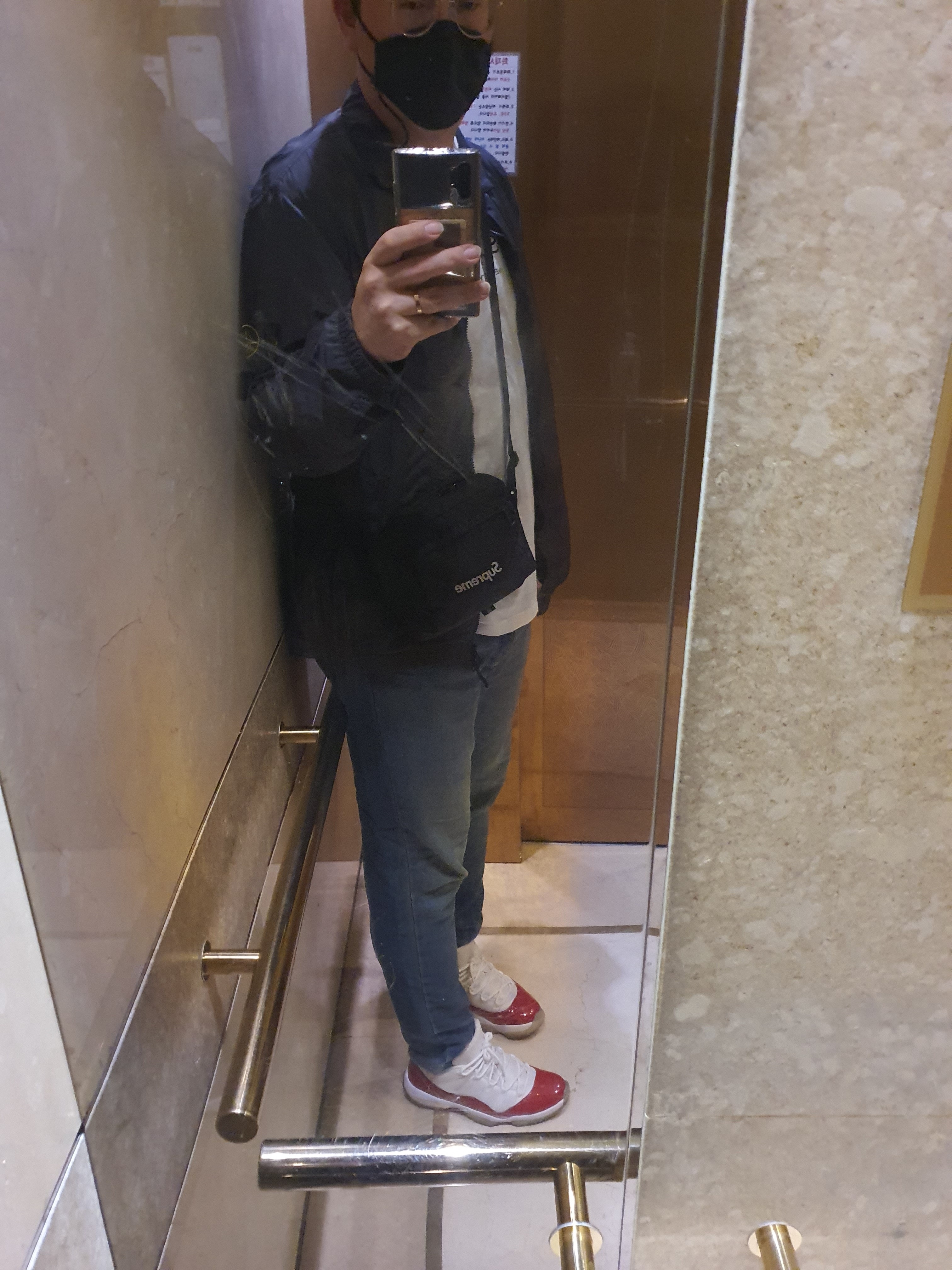 Jordan 11 Retro Low Cherry 2016 착용 스타일