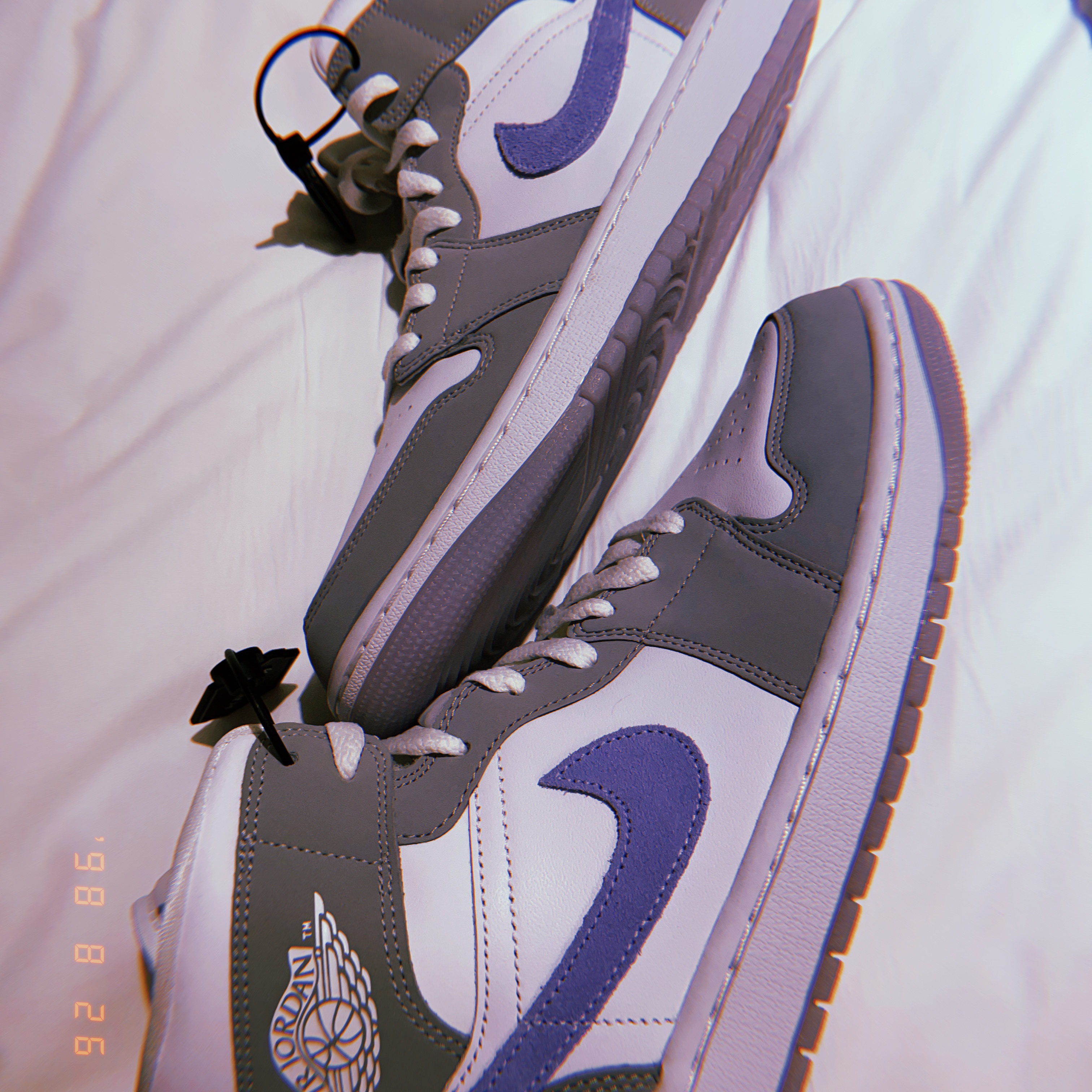 (W) Jordan 1 Mid Wolf Grey 착용 스타일