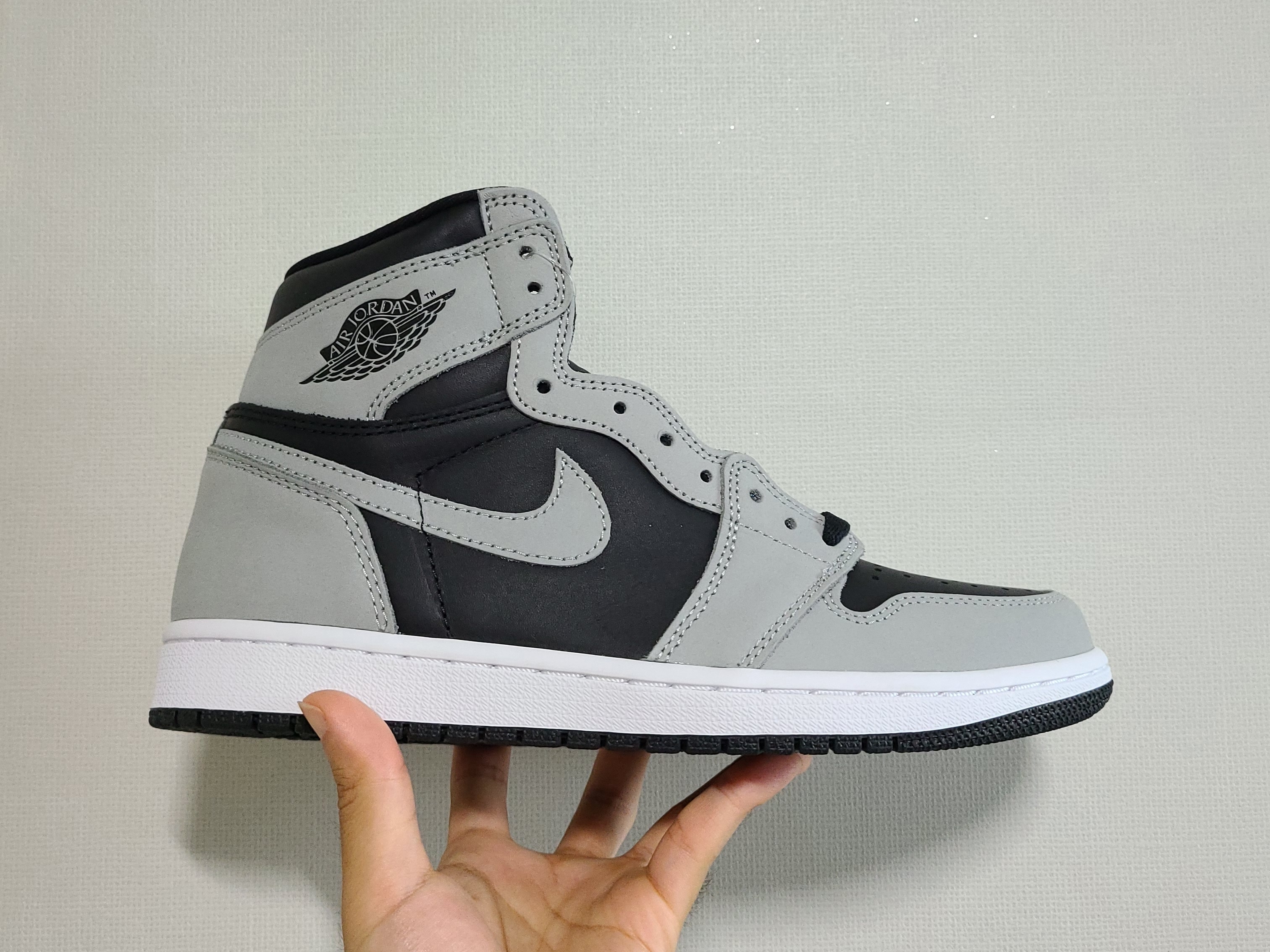 Jordan 1 Retro High OG Shadow 2.0 착용 스타일 - 2