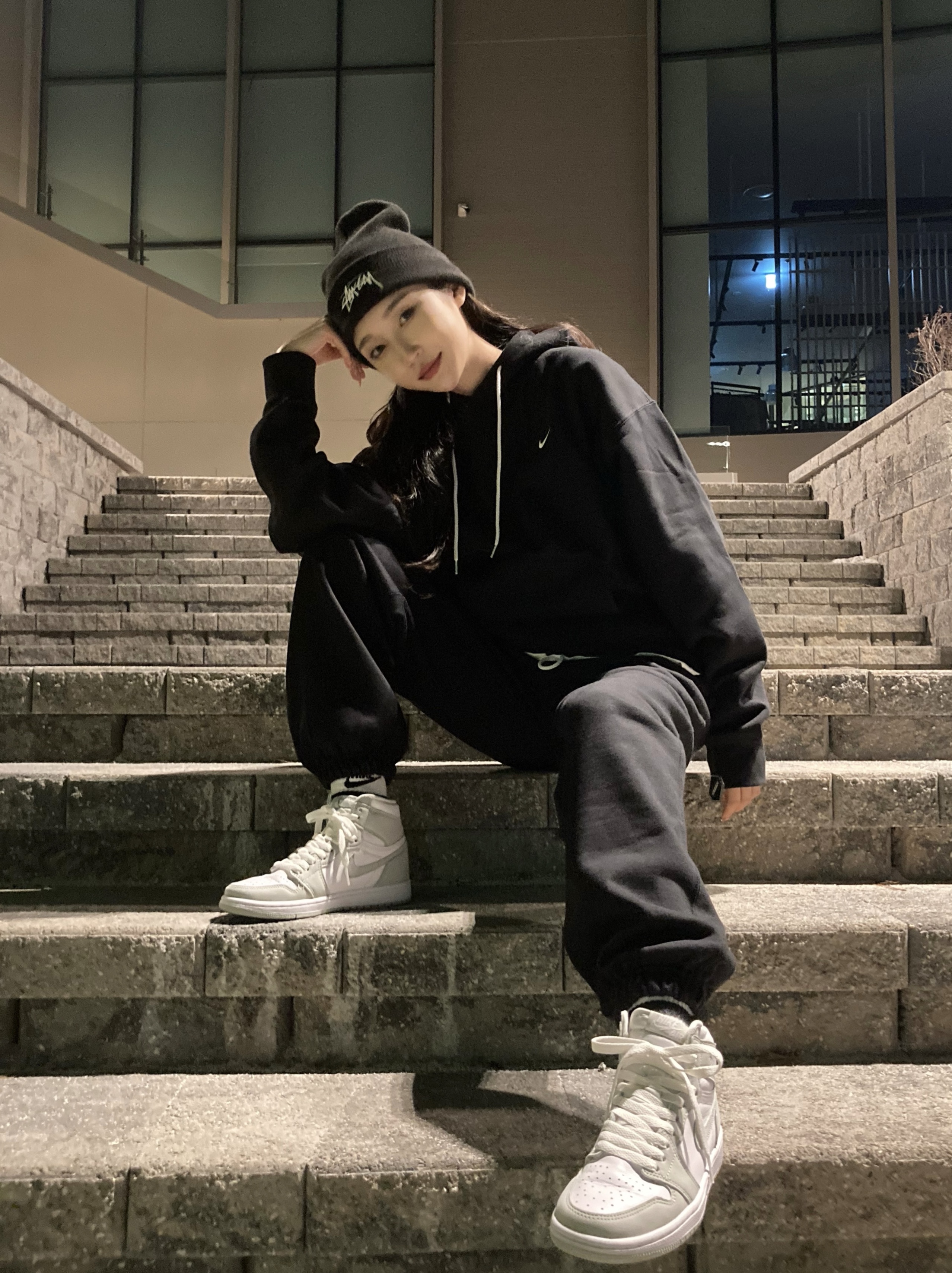 (W) Jordan 1 Retro High OG Seafoam, Nike x Stussy Cuff Beanie Black 착용 스타일 - 1