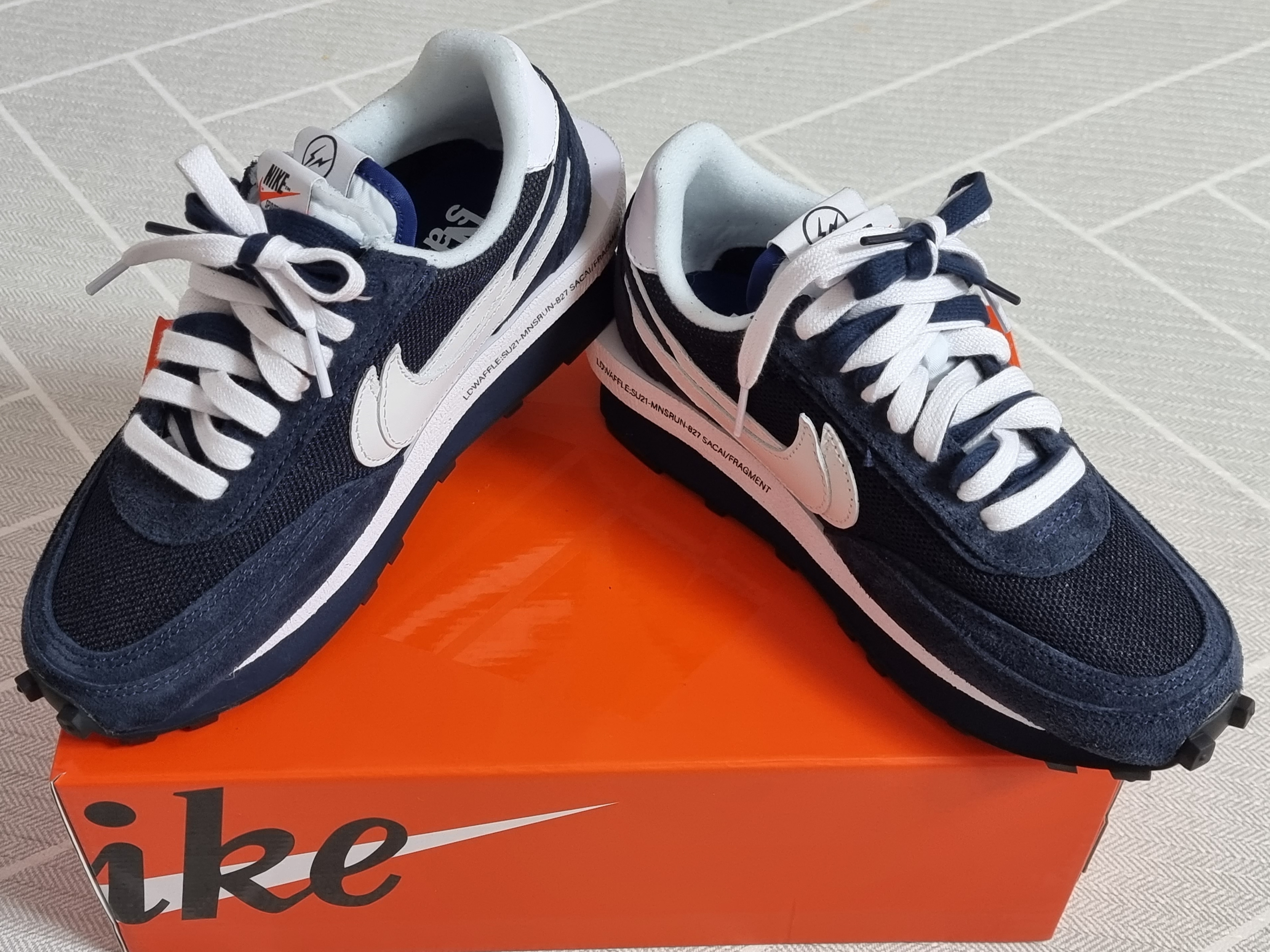 Nike x Sacai x Fragment LDWaffle Blackened Blue 착용 스타일 - 4