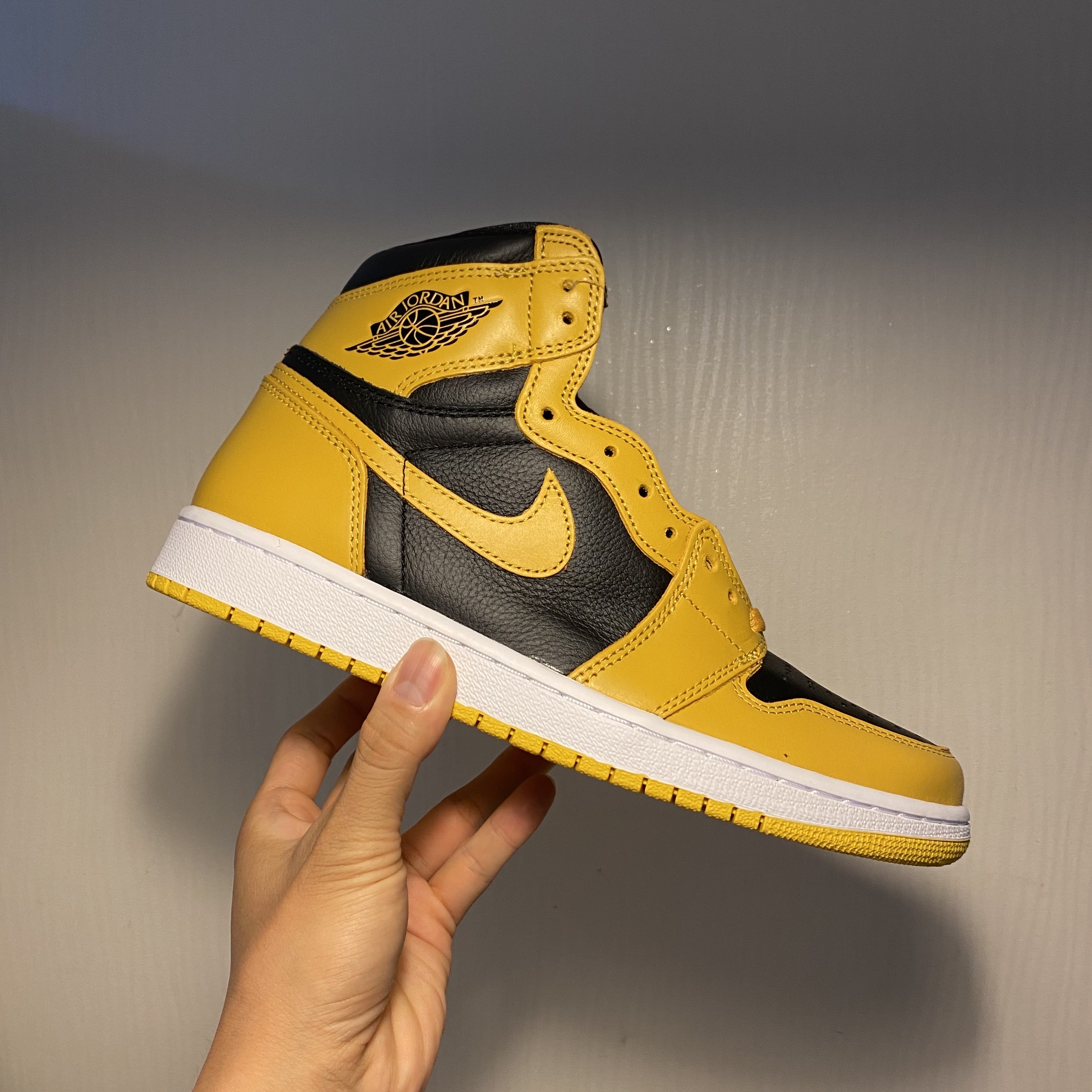 Jordan 1 Retro High OG Pollen 착용 스타일 - 5