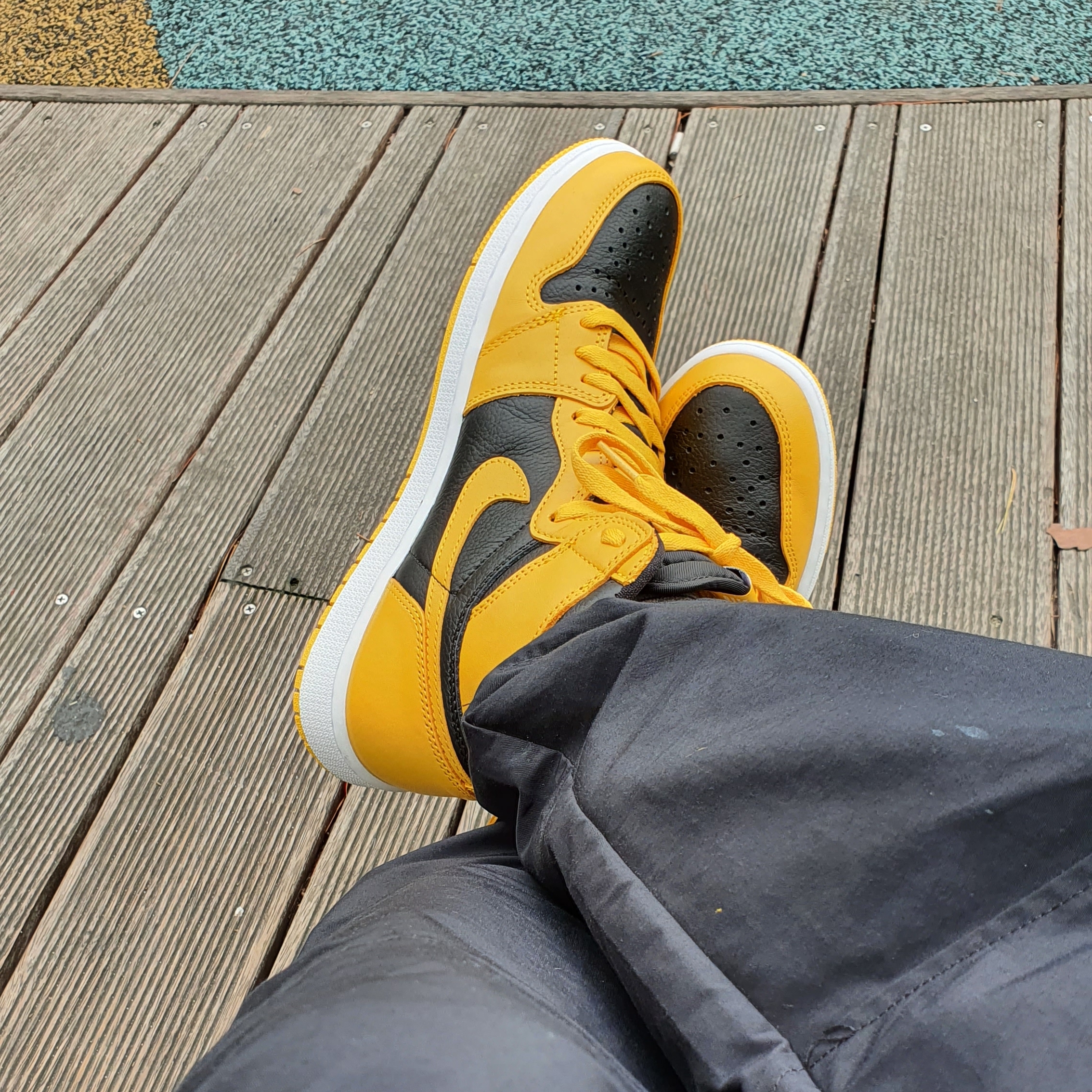Jordan 1 Retro High OG Pollen 착용 스타일