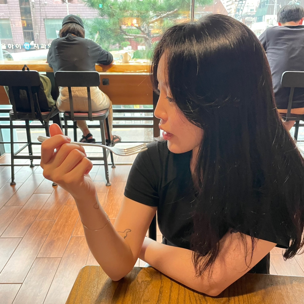 KREAM 프로필 이미지