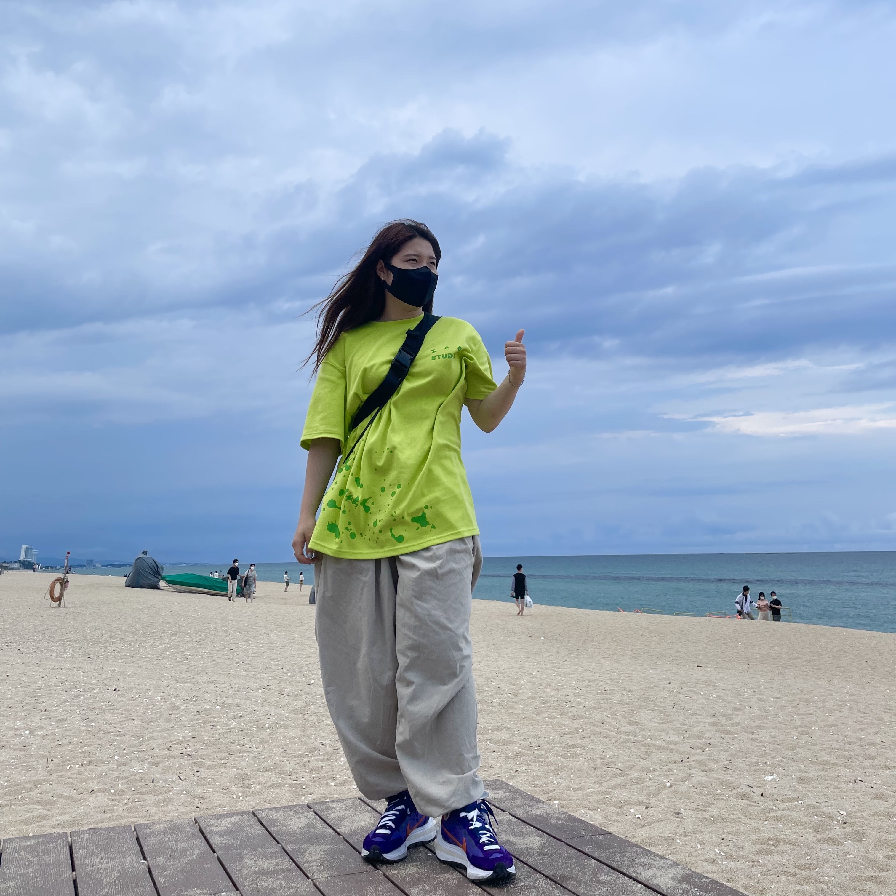 Nike x Sacai VaporWaffle Dark Iris, IAB Studio Splashed T-Shirt Lime 착용 스타일