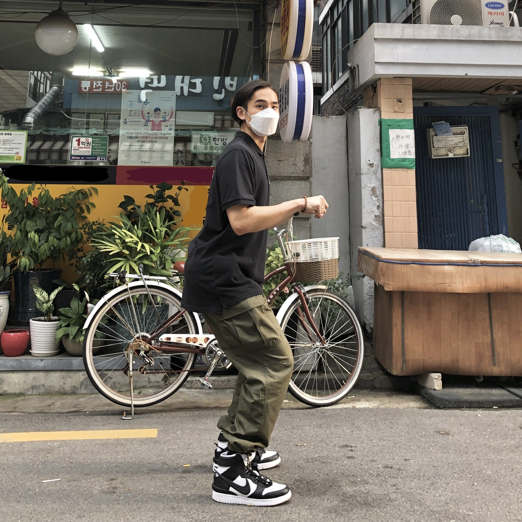 Nike x Ambush Dunk High Black 착용 스타일 - 2