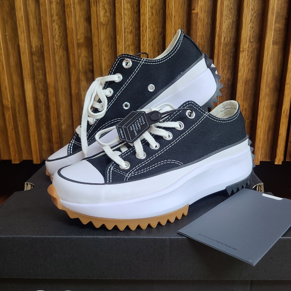 Converse Run Star Hike Low Black 착용 스타일 - 2
