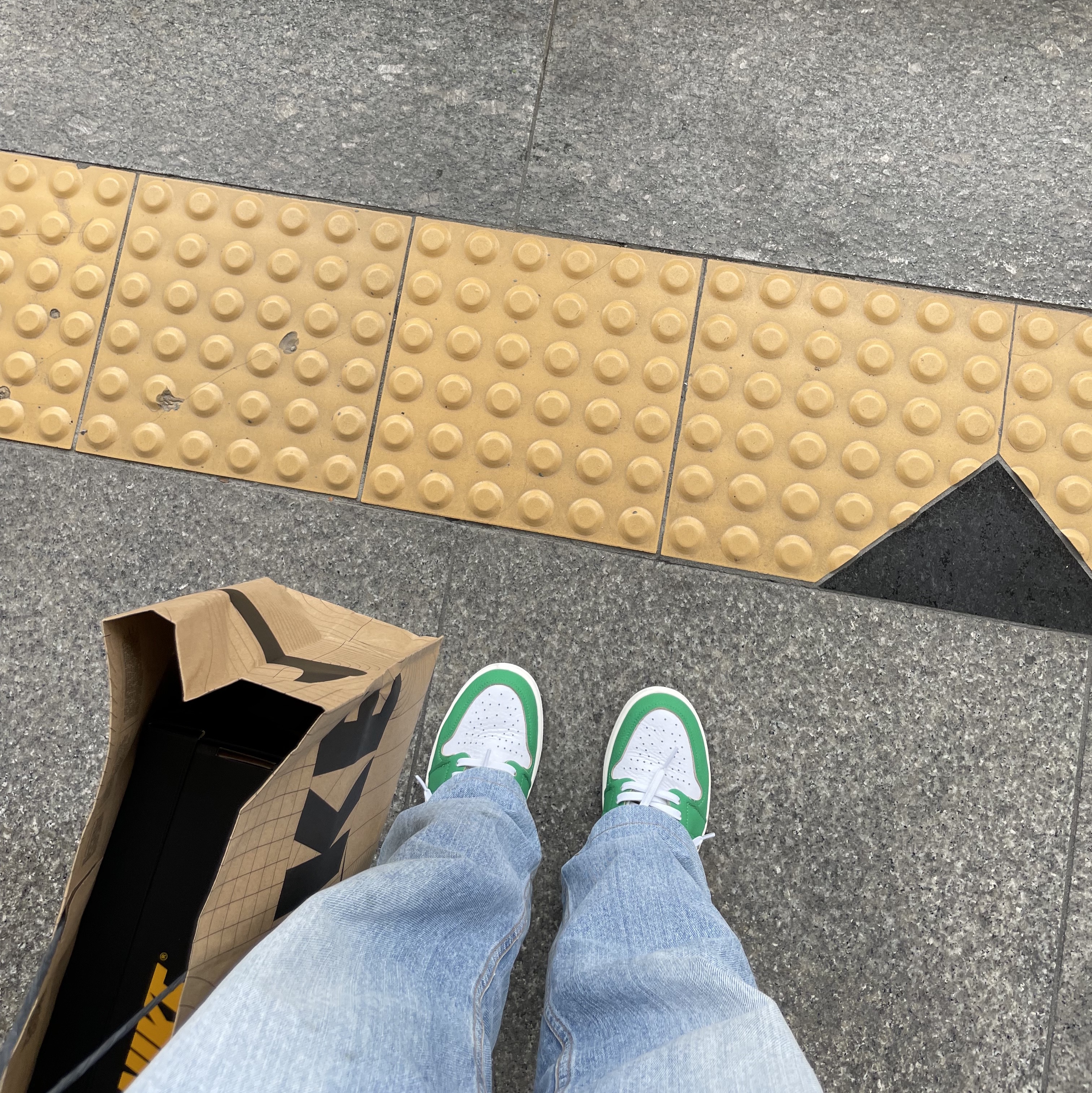 (W) Jordan 1 Retro High OG Lucky Green 착용 스타일