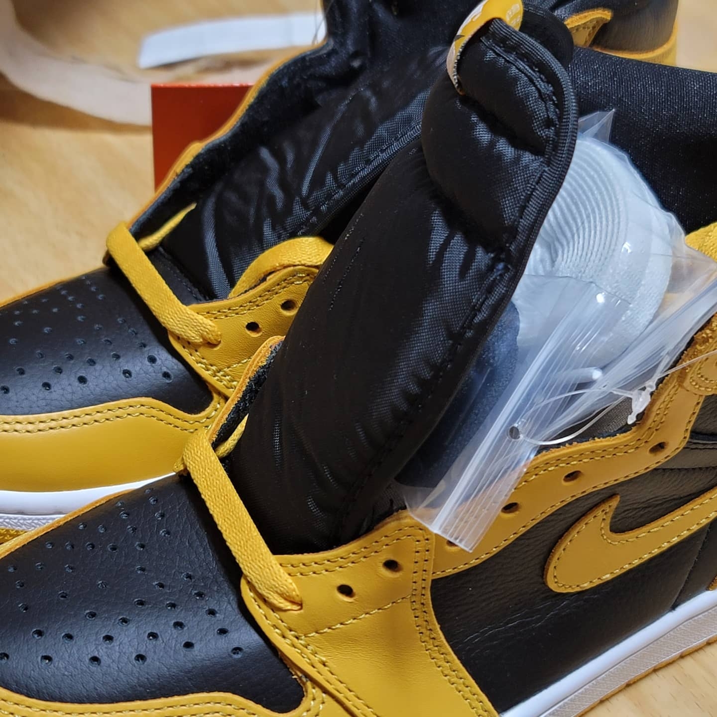 Jordan 1 Retro High OG Pollen 착용 스타일 - 1