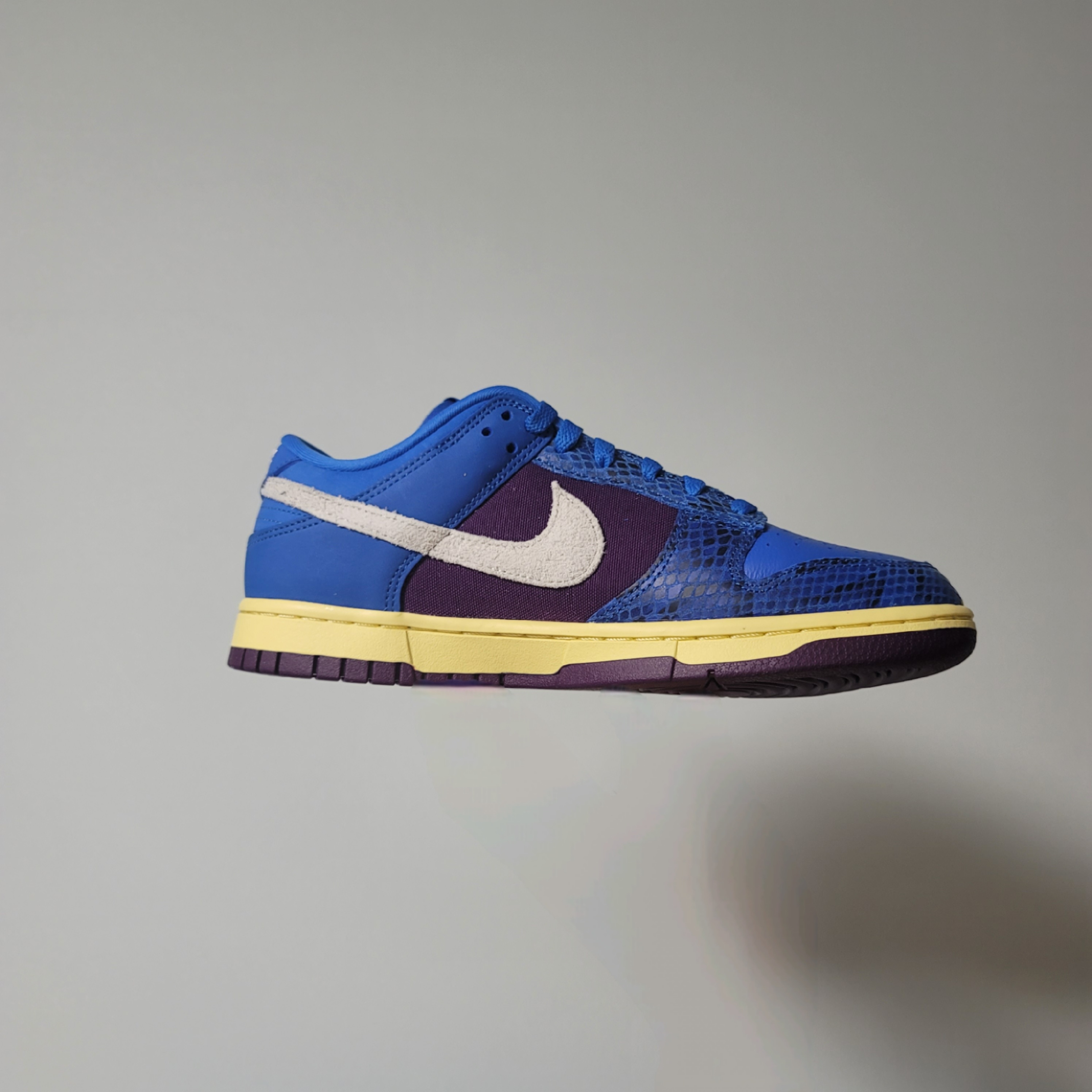 Nike x Undefeated Dunk Low SP 5 On It 착용 스타일 - 2