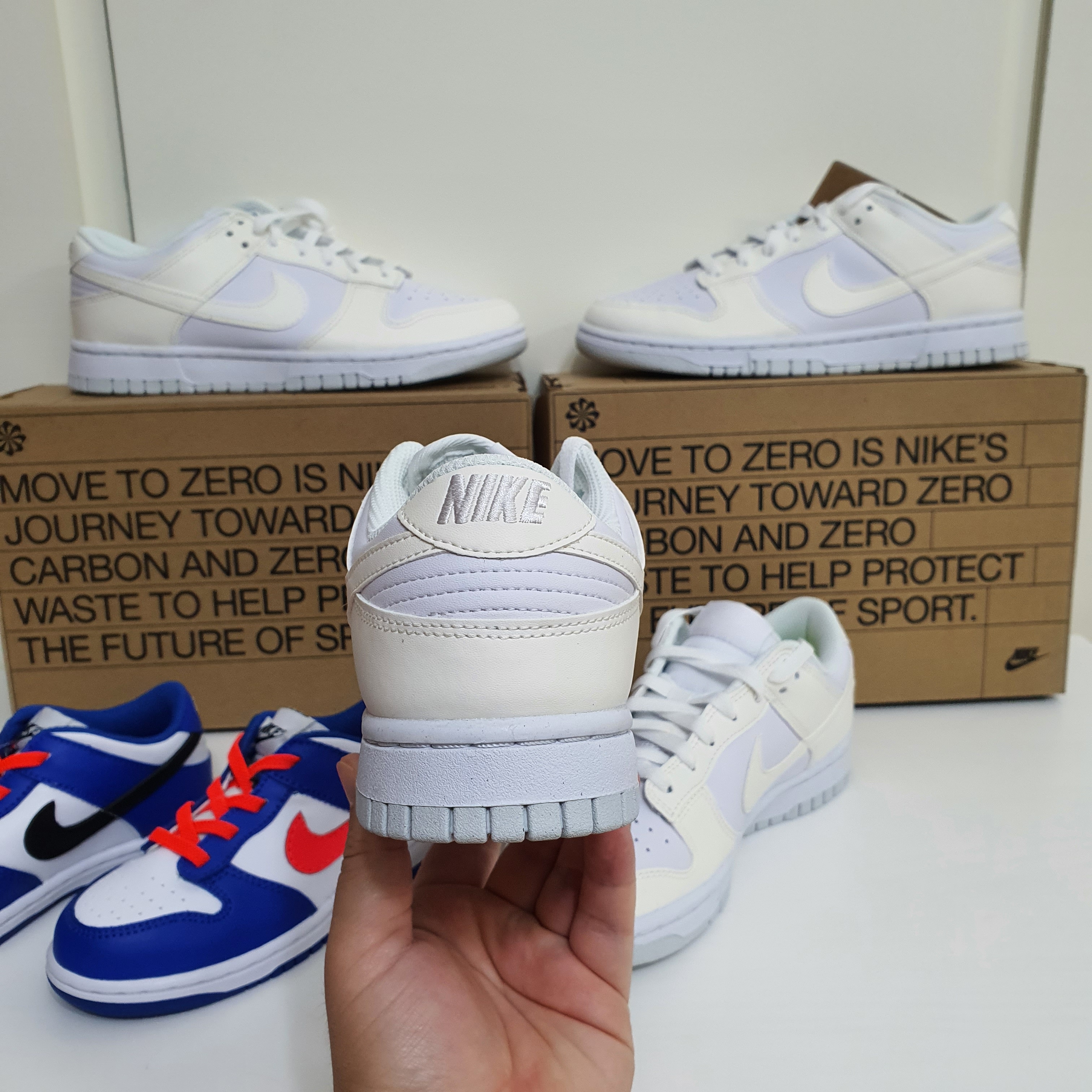 (W) Nike Dunk Low Next Nature Sail, (TD) Nike Dunk Low Bright Crimson Game Royal 착용 스타일 - 3
