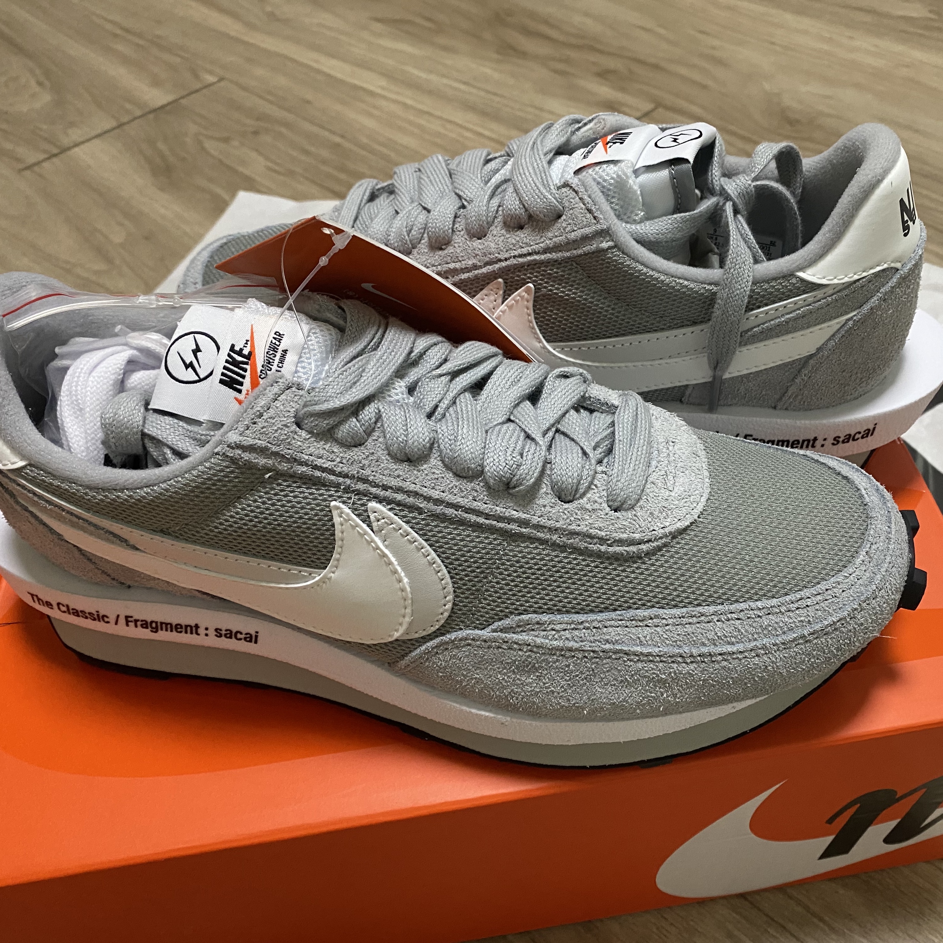 Nike x Sacai x Fragment LDWaffle Light Smoke Grey 착용 스타일