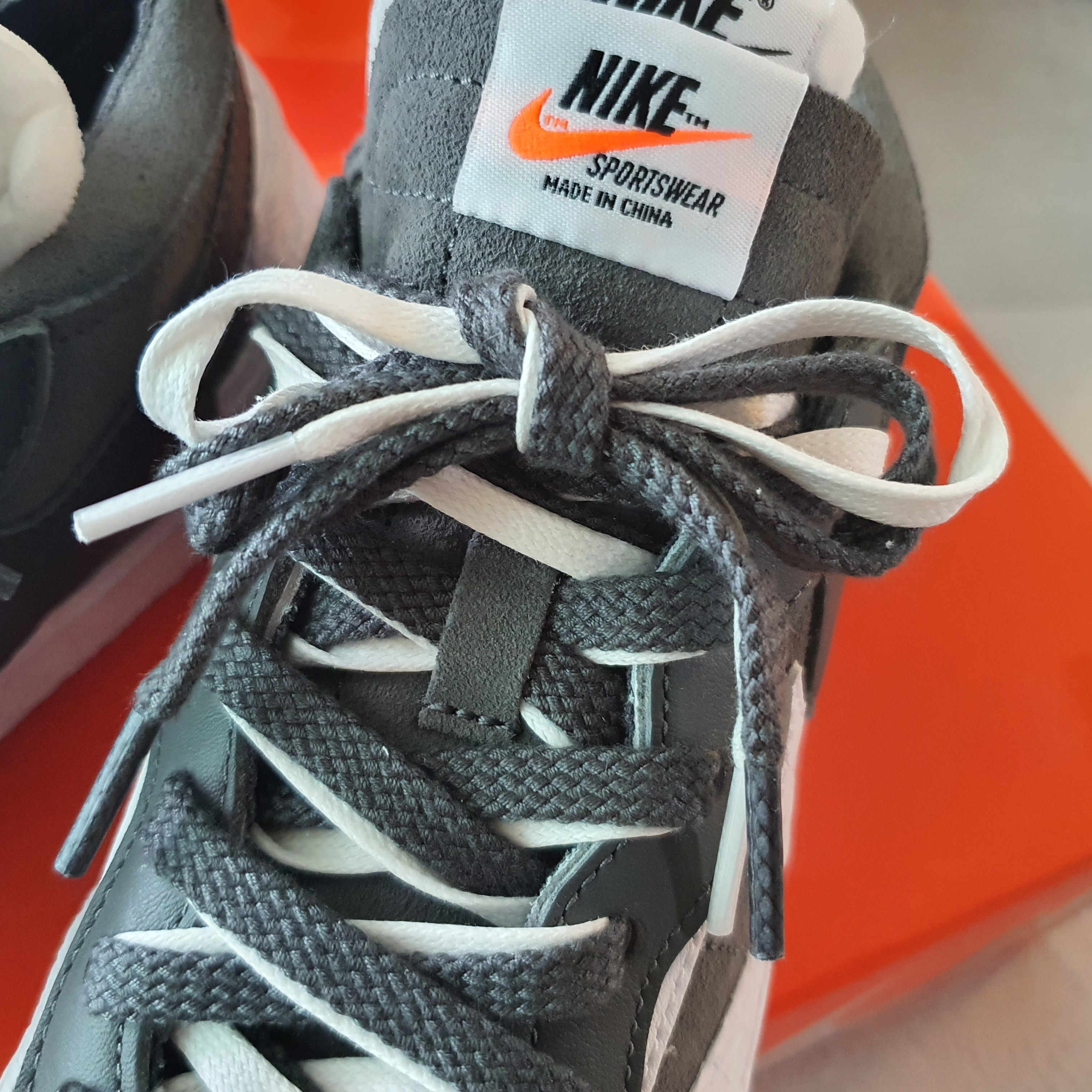 Nike x Sacai Blazer Low Iron Grey 착용 스타일 - 5