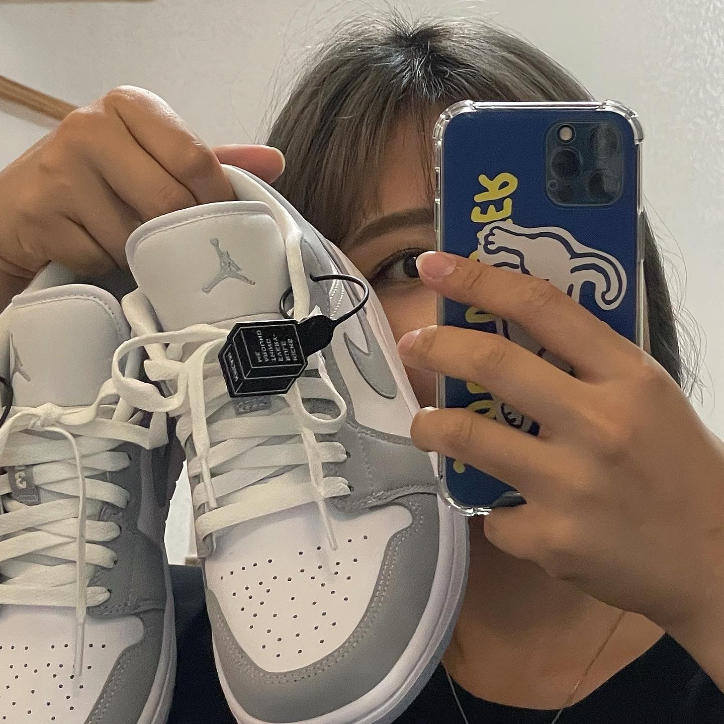 (W) Jordan 1 Low White Wolf Grey 착용 스타일 - 1