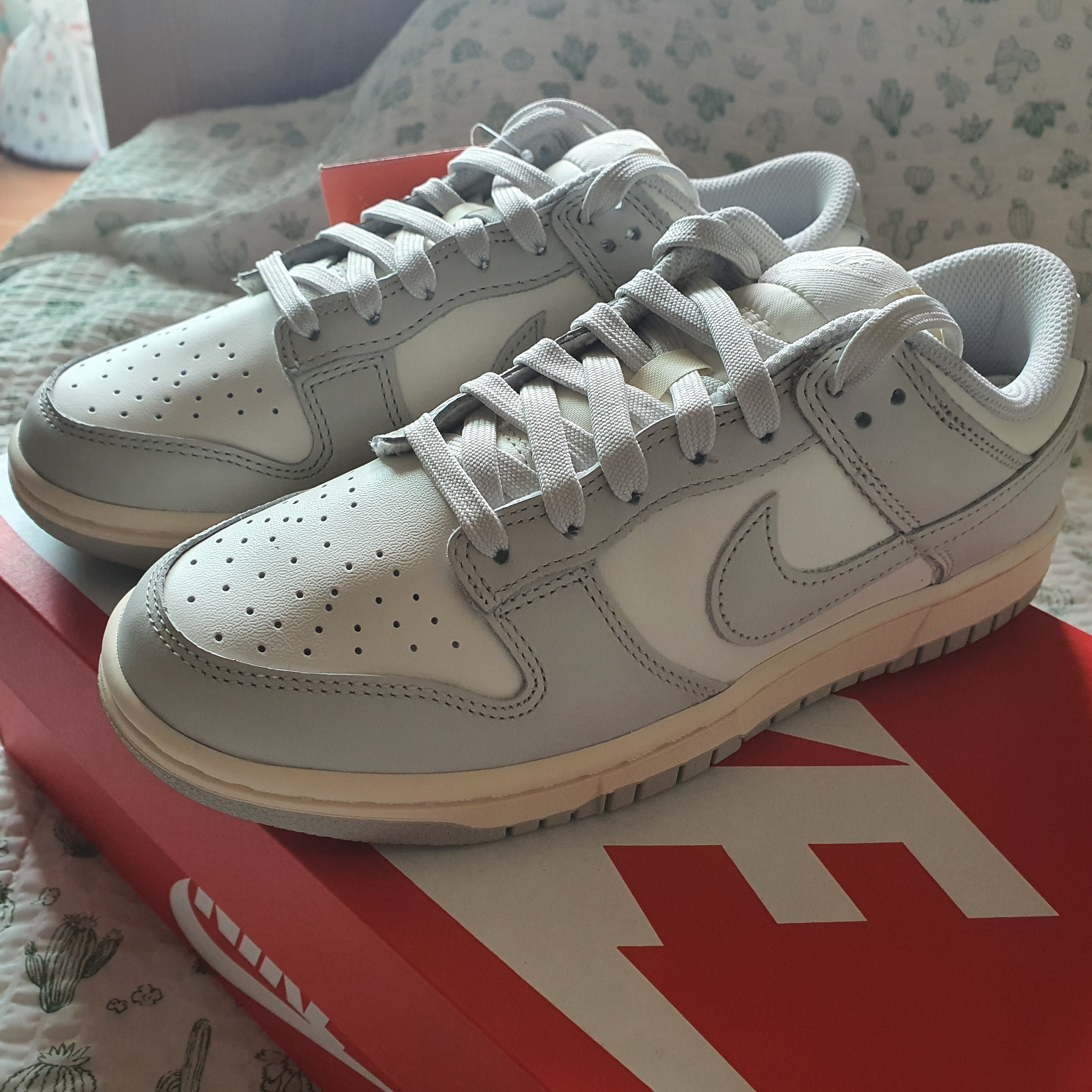 (W) Nike Dunk Low Light Bone 착용 스타일 - 1