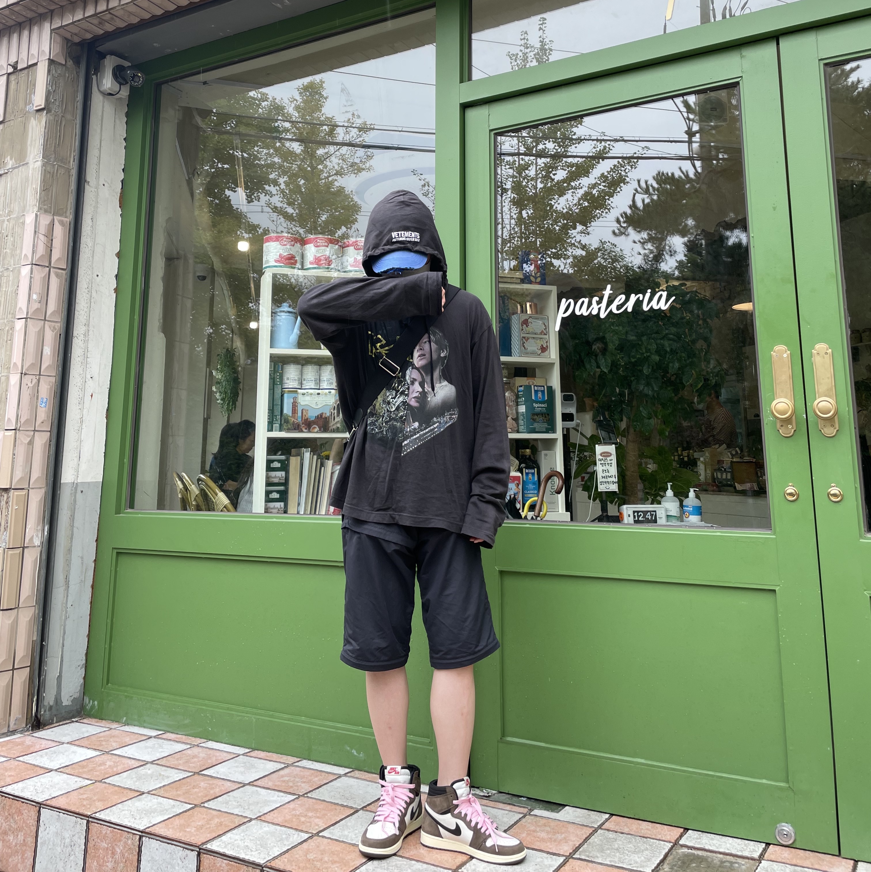 Jordan 1 x Travis Scott Retro High OG SP Mocha 착용 스타일