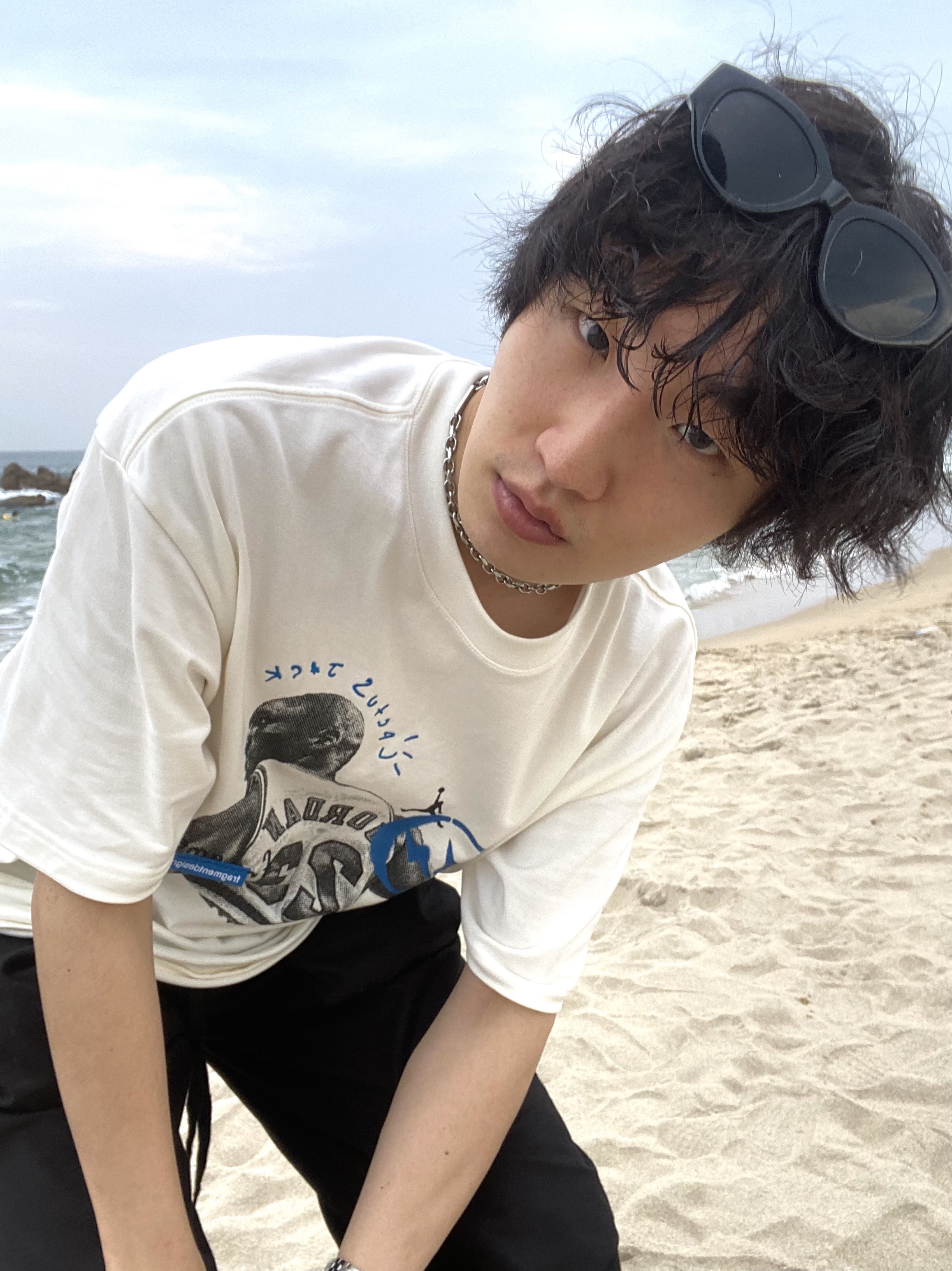 Jordan 11 Retro Low Navy Snakeskin 2019, Jordan x Travis Scott x Fragment T-Shirt Sail (DJ0619-133) 착용 스타일 - 2