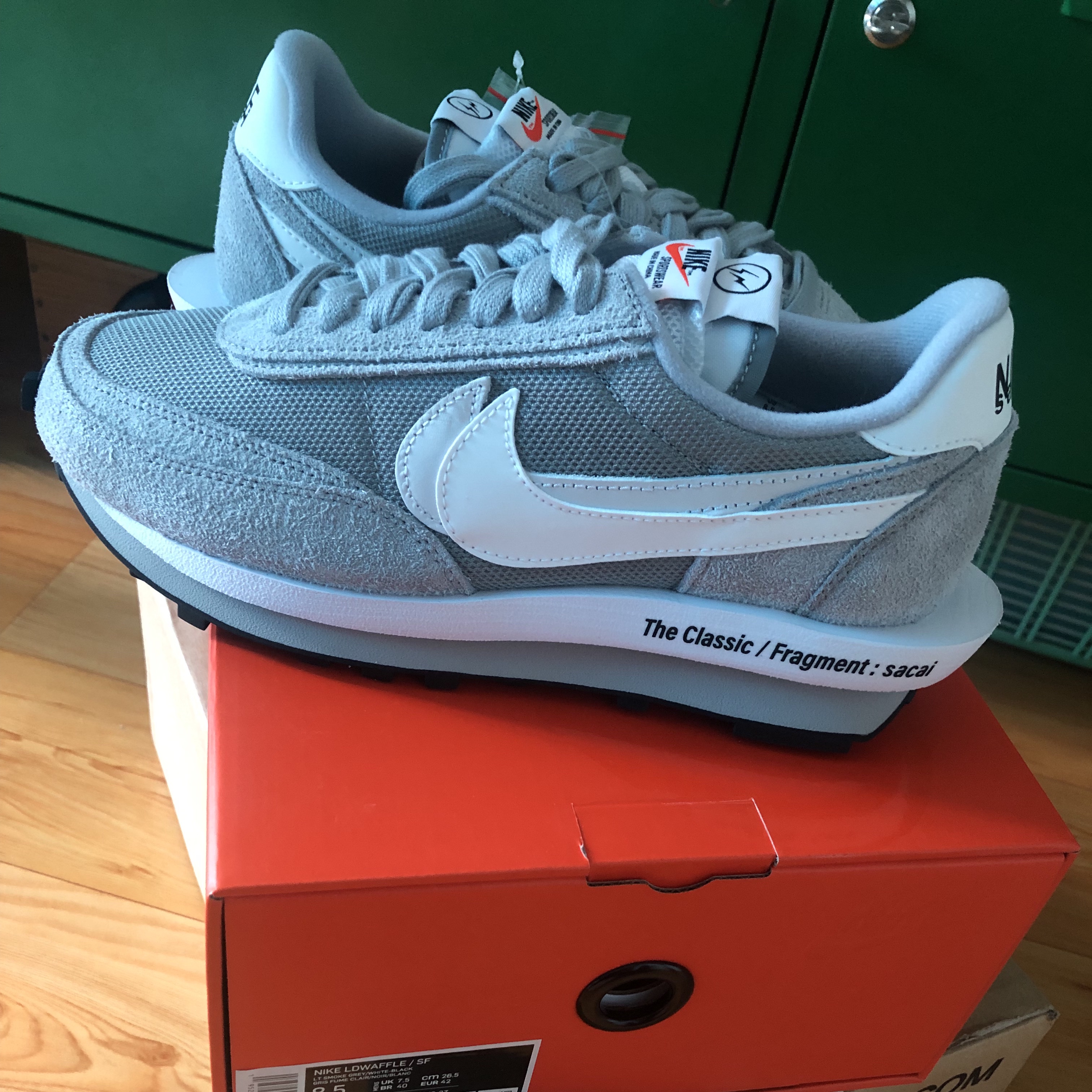 Nike x Sacai x Fragment LDWaffle Light Smoke Grey 착용 스타일 - 1
