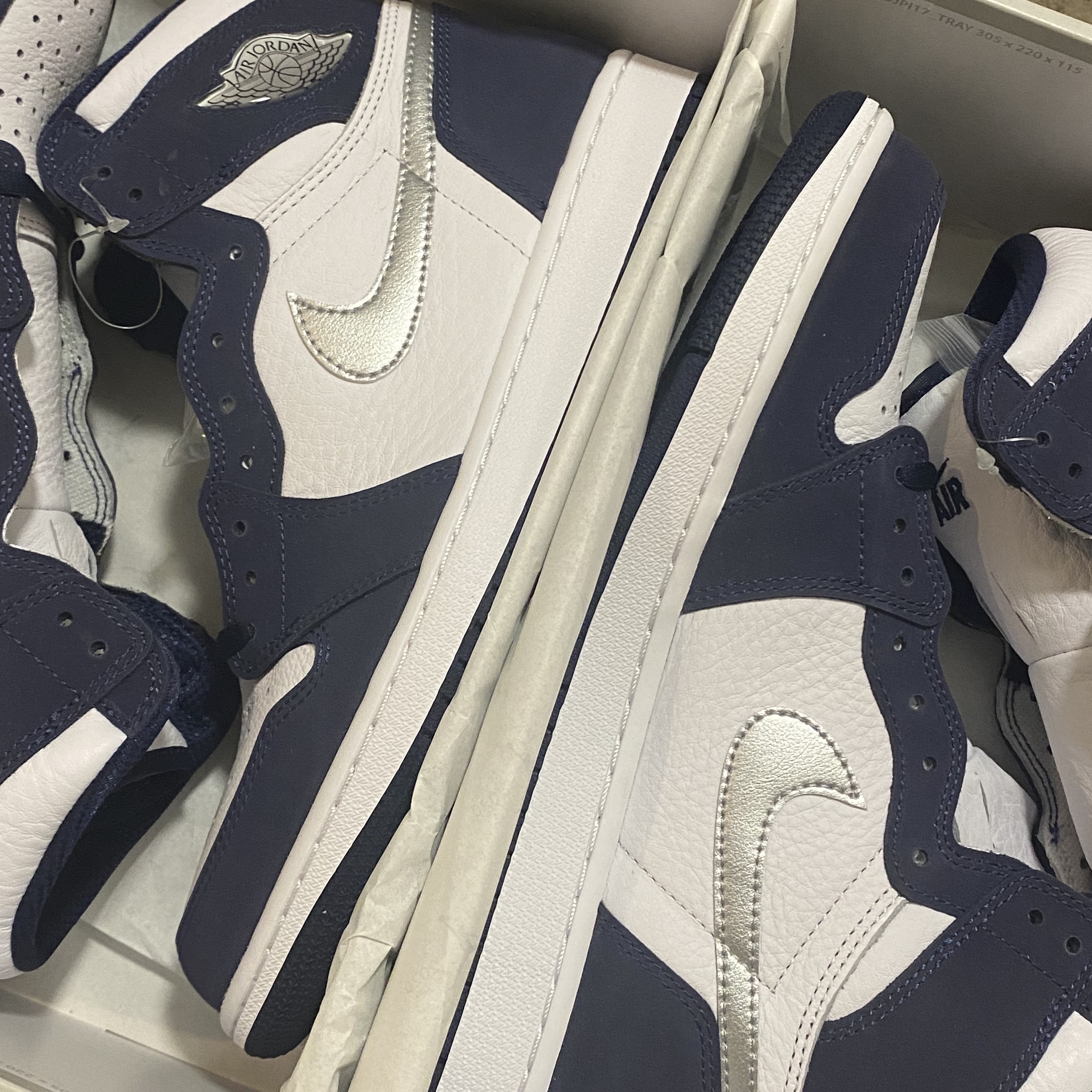 Jordan 1 Retro High OG CO.JP Midnight Navy 착용 스타일