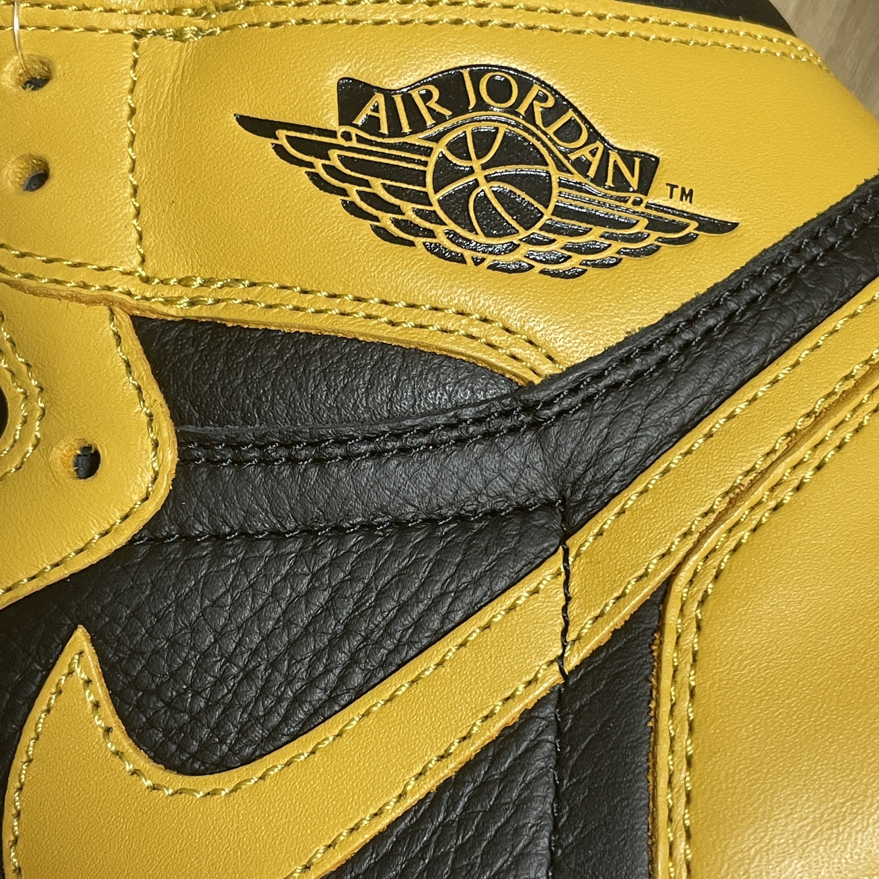 Jordan 1 Retro High OG Pollen 착용 스타일 - 5