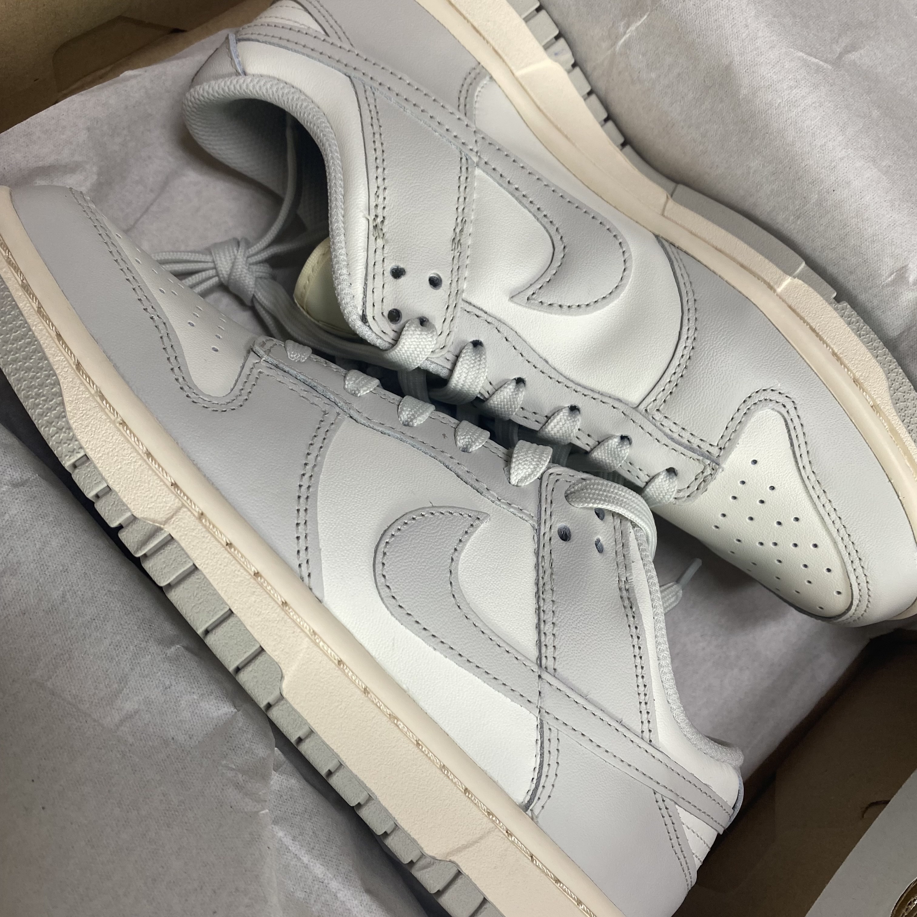 (W) Nike Dunk Low Light Bone 착용 스타일 - 2