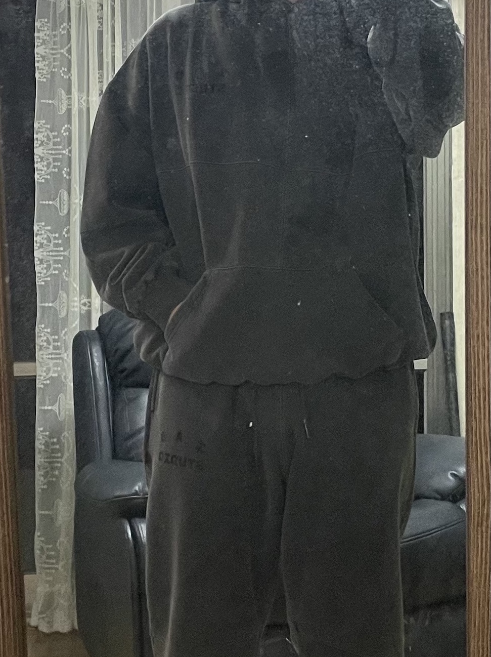 IAB Studio Blocked Pigment Hoodie Black 착용 스타일 - 3