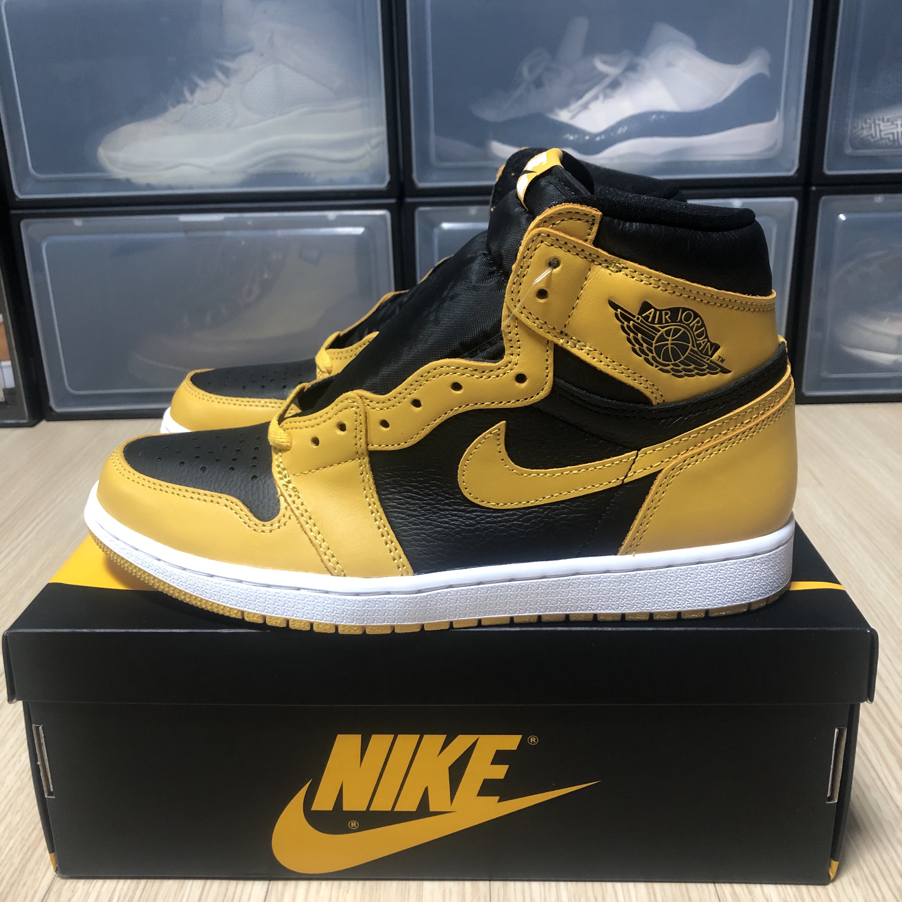 Jordan 1 Retro High OG Pollen, Nike Dunk High SP Varsity Maize 착용 스타일 - 1