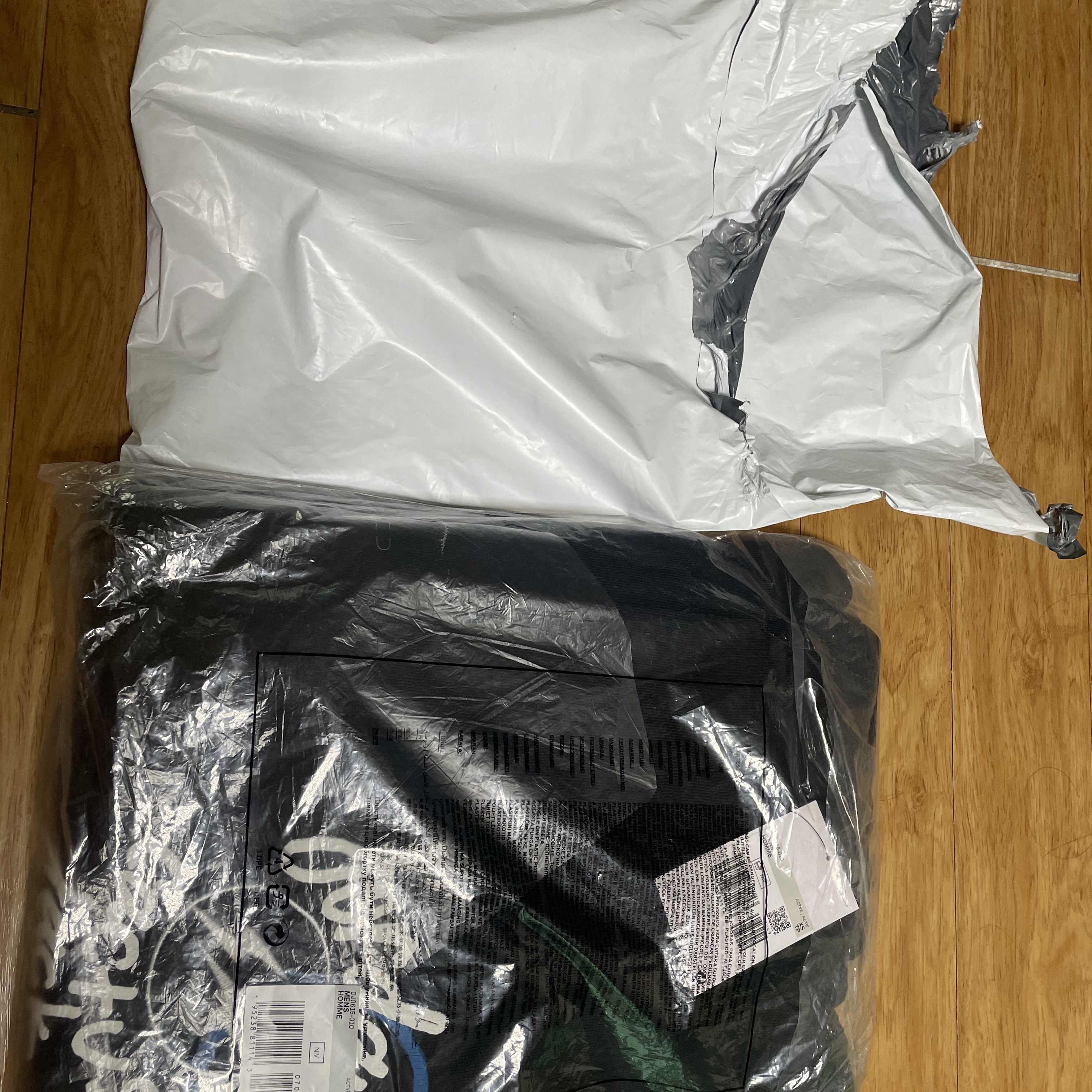 Jordan x Travis Scott x Fragment Hoodie Black (DJ0615-010) 착용 스타일 - 3