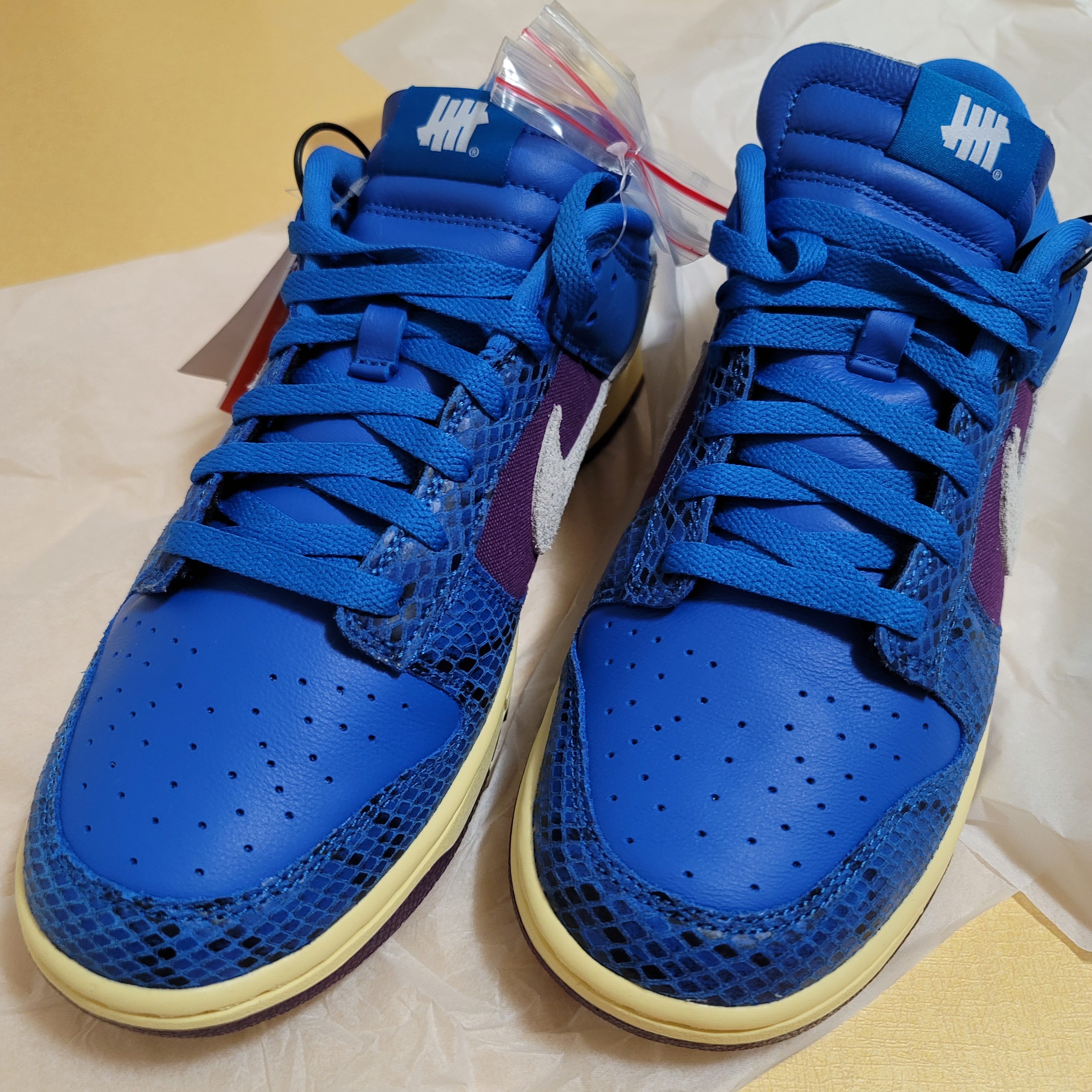 Nike x Undefeated Dunk Low SP 5 On It 착용 스타일 - 2