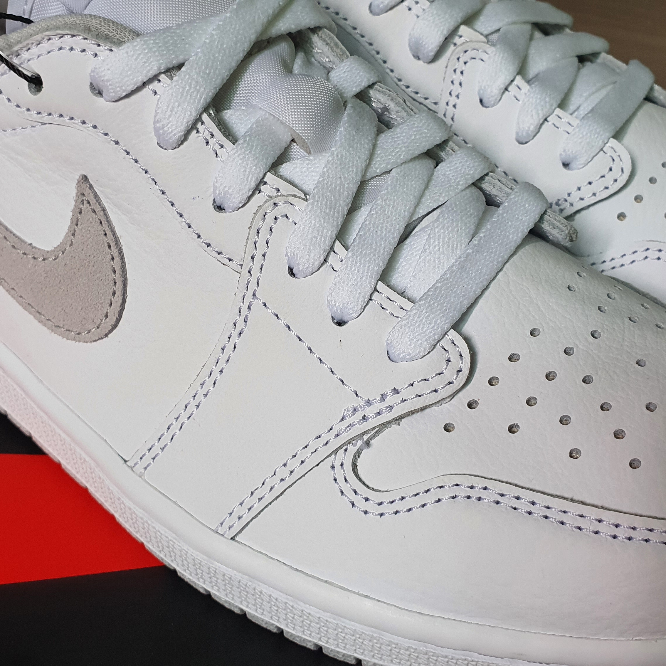 Jordan 1 Low OG Neutral Grey 착용 스타일 - 1