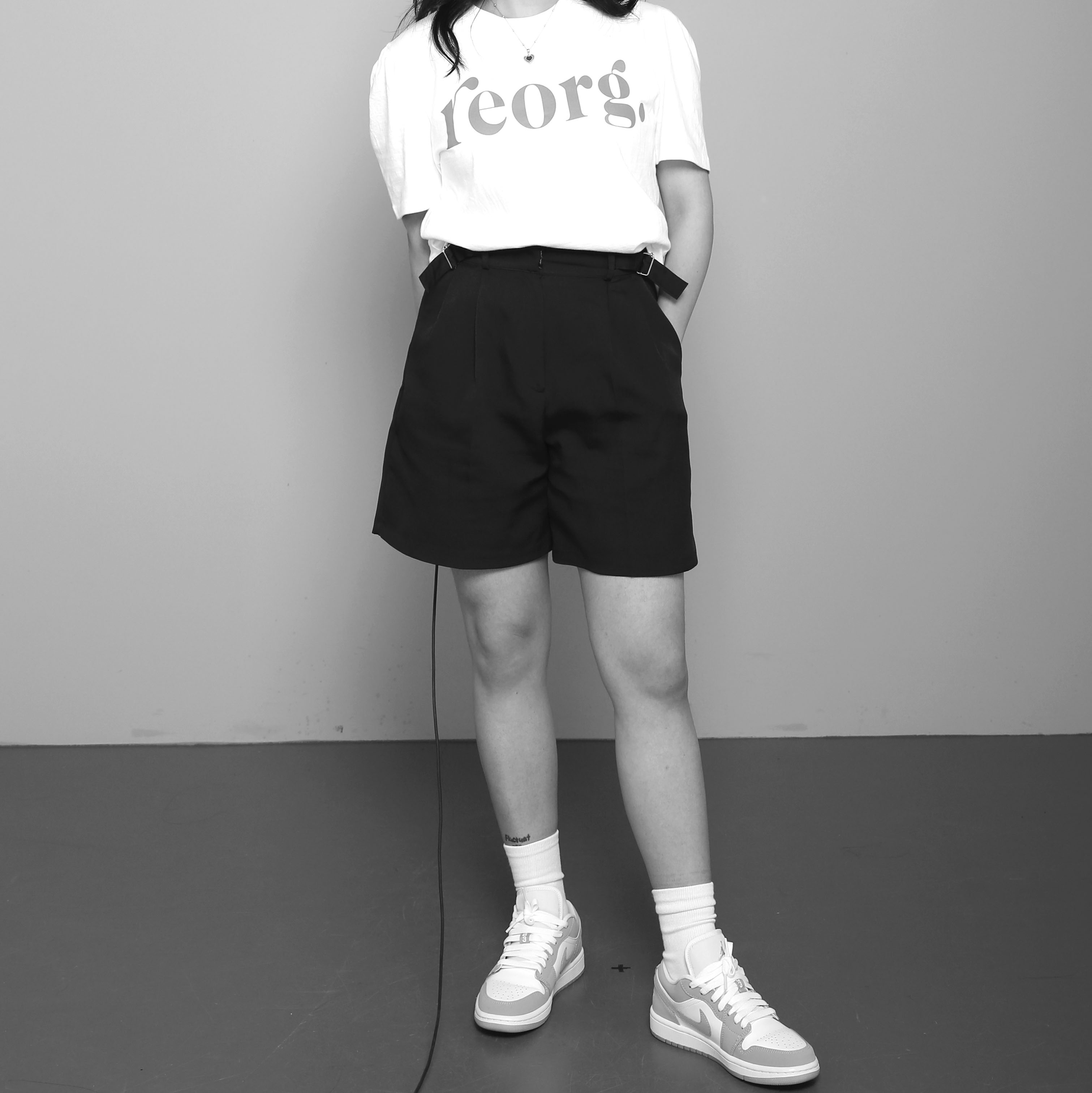 (W) Jordan 1 Low White Wolf Grey 착용 스타일 - 1