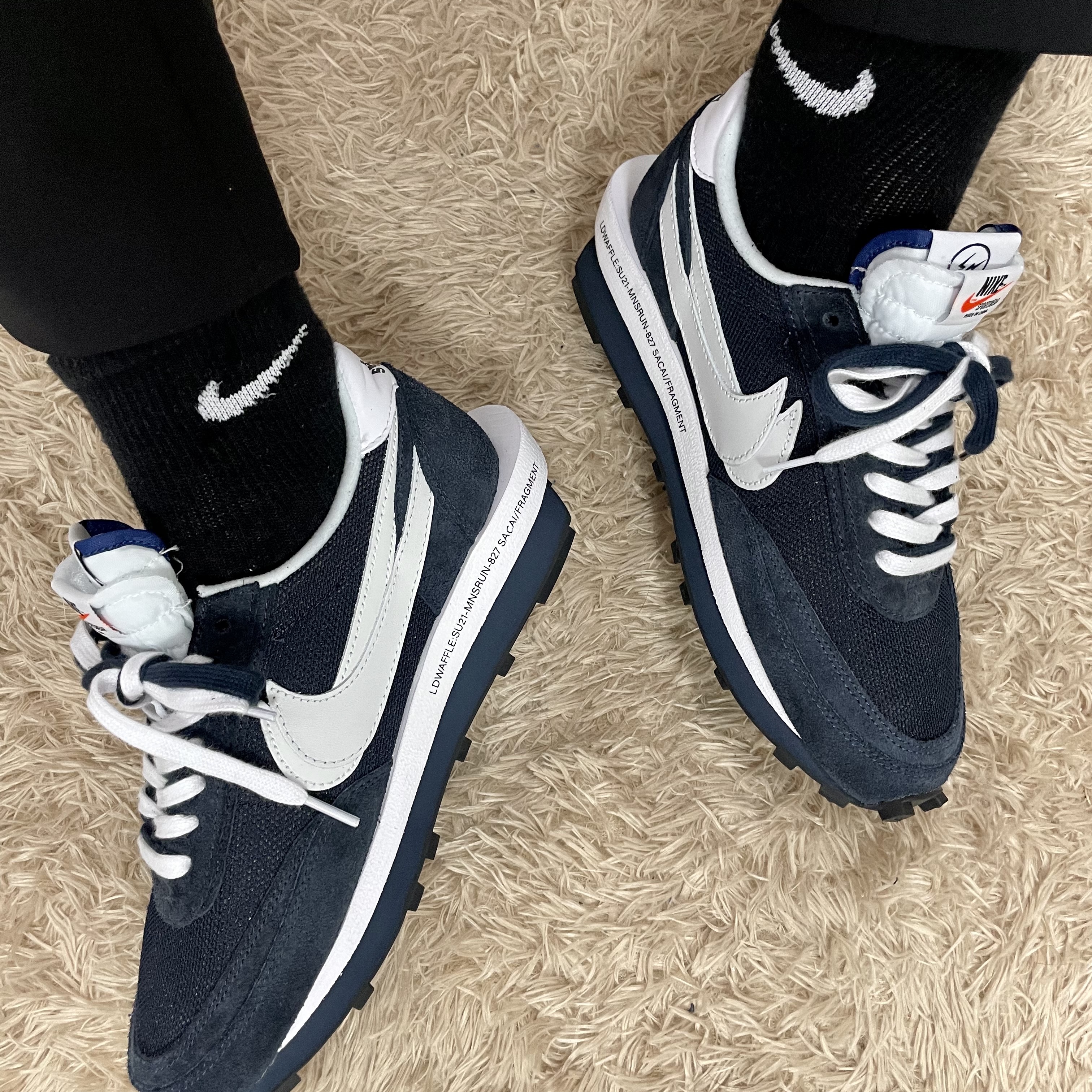 Nike x Sacai x Fragment LDWaffle Blackened Blue 착용 스타일 - 2