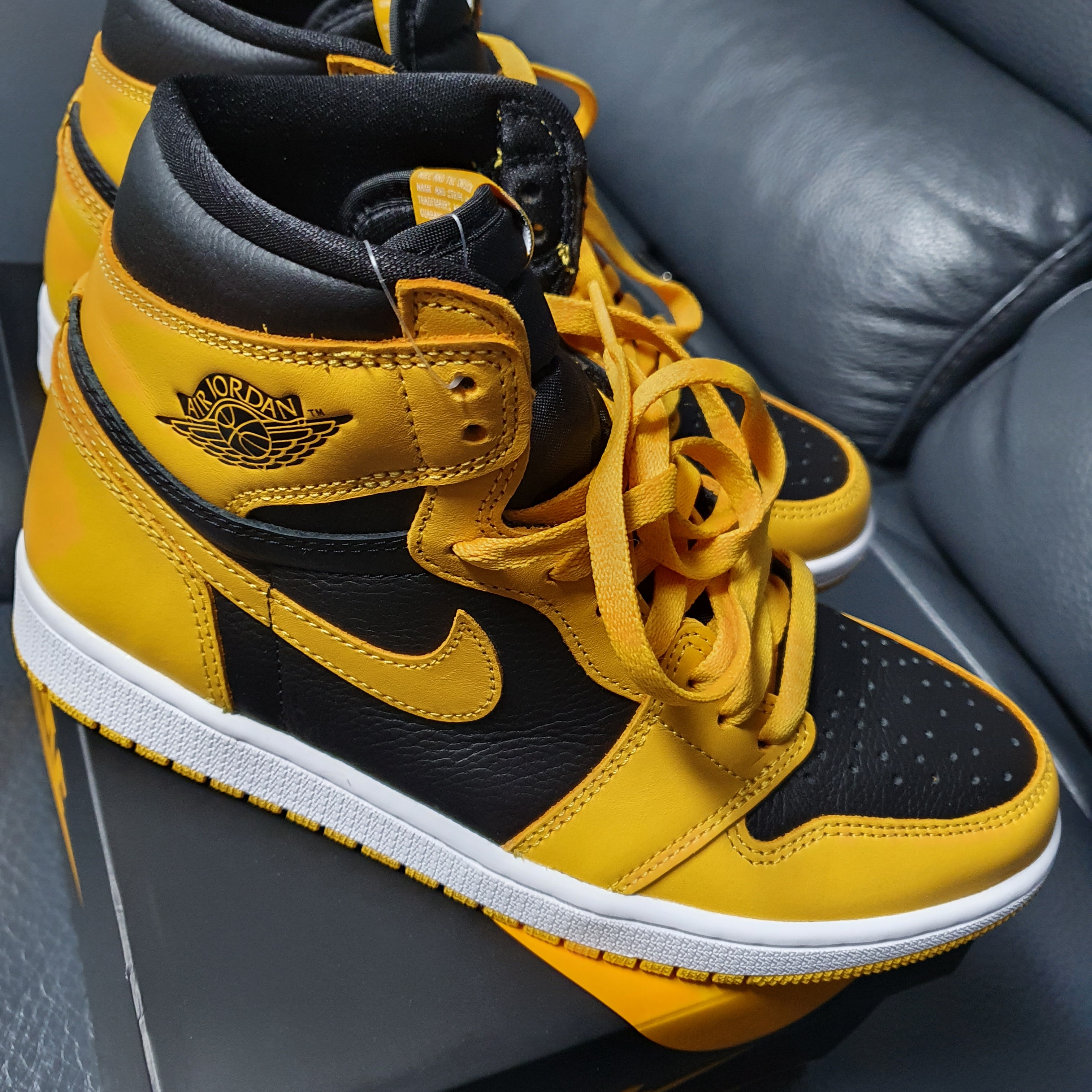Jordan 1 Retro High OG Pollen 착용 스타일