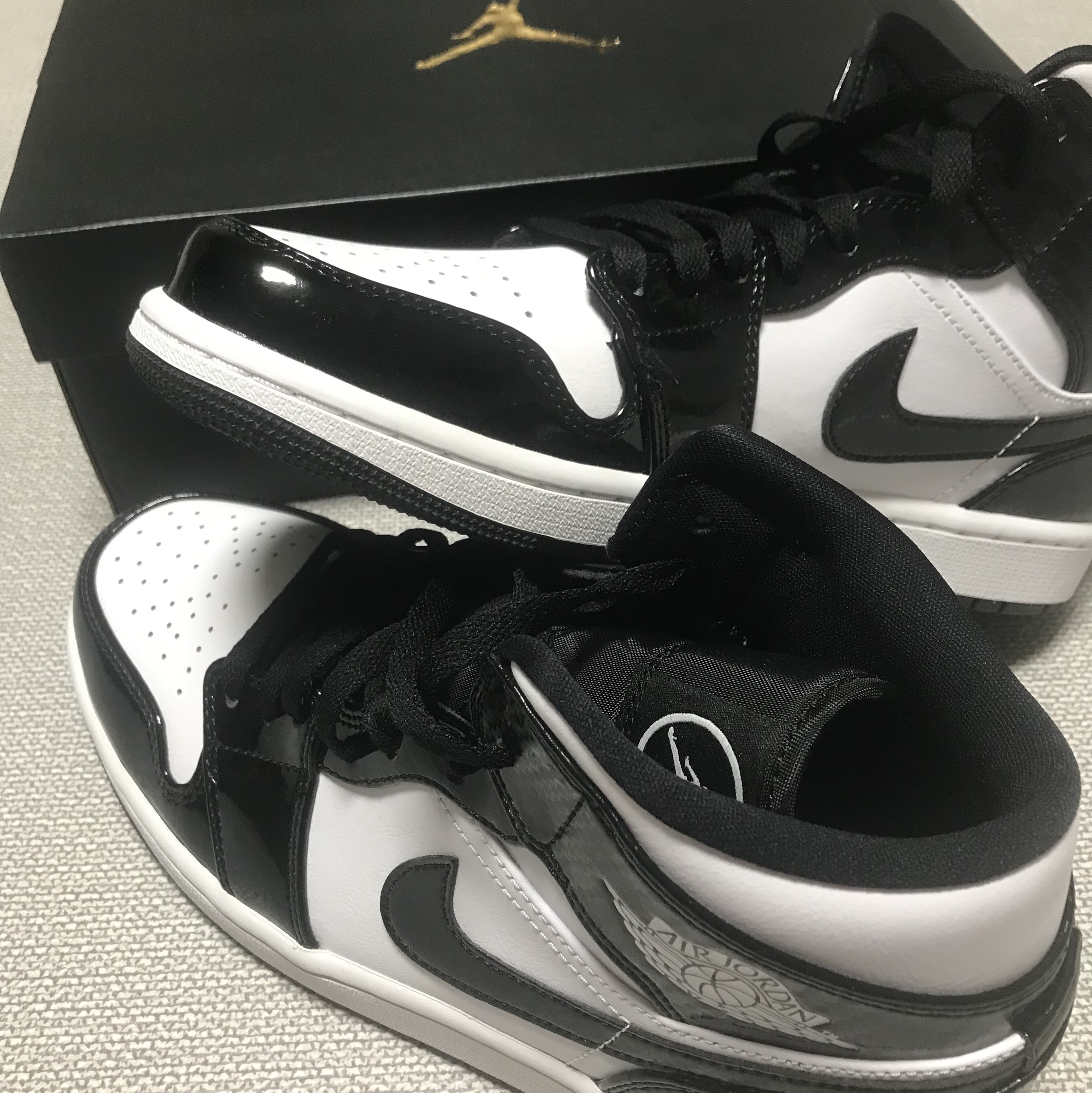 Jordan 1 Mid SE ASW Black 착용 스타일 - 2
