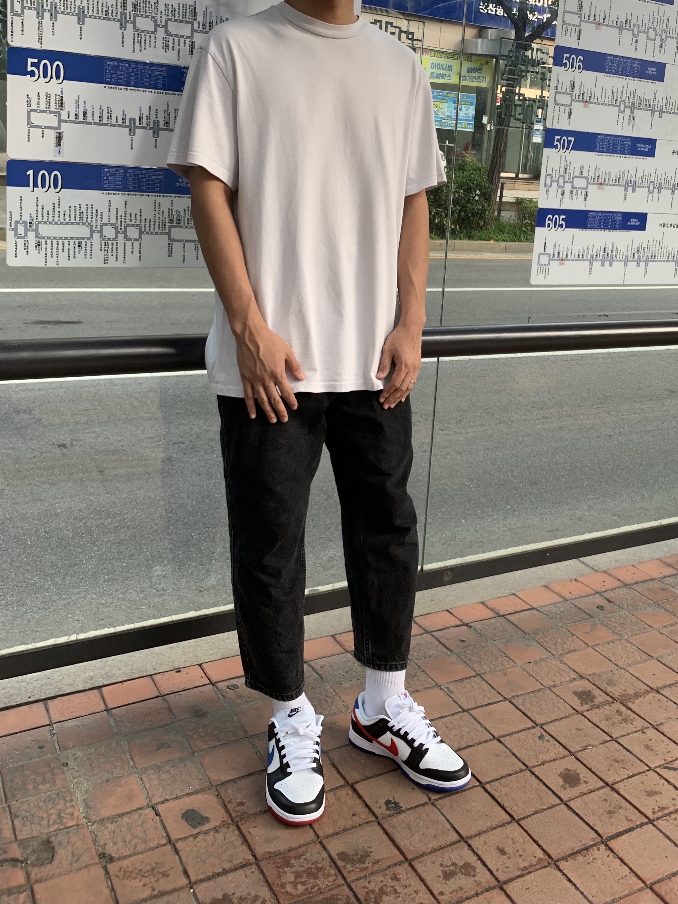 Nike Dunk Low SE Seoul 착용 스타일