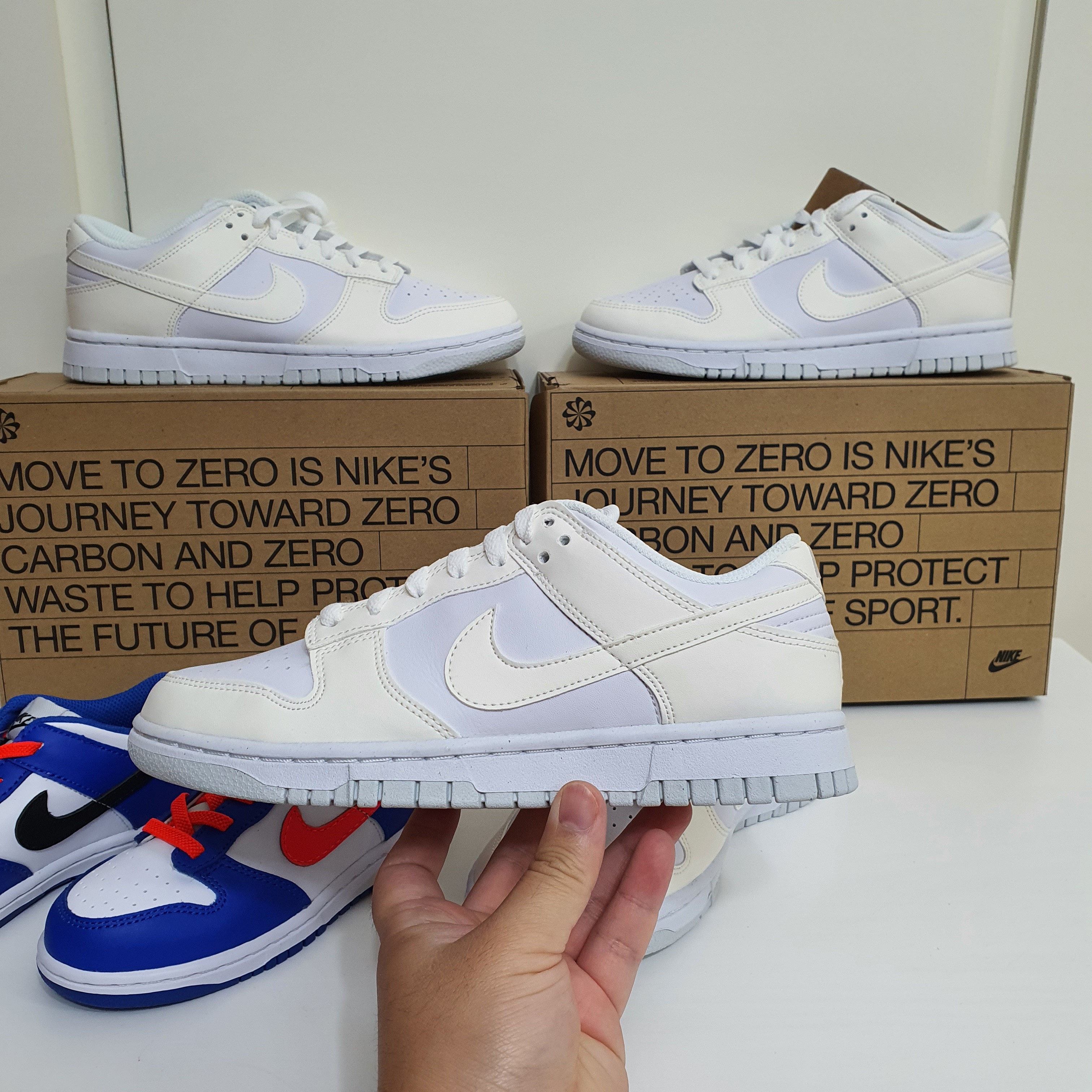 (W) Nike Dunk Low Next Nature Sail, (TD) Nike Dunk Low Bright Crimson Game Royal 착용 스타일 - 2
