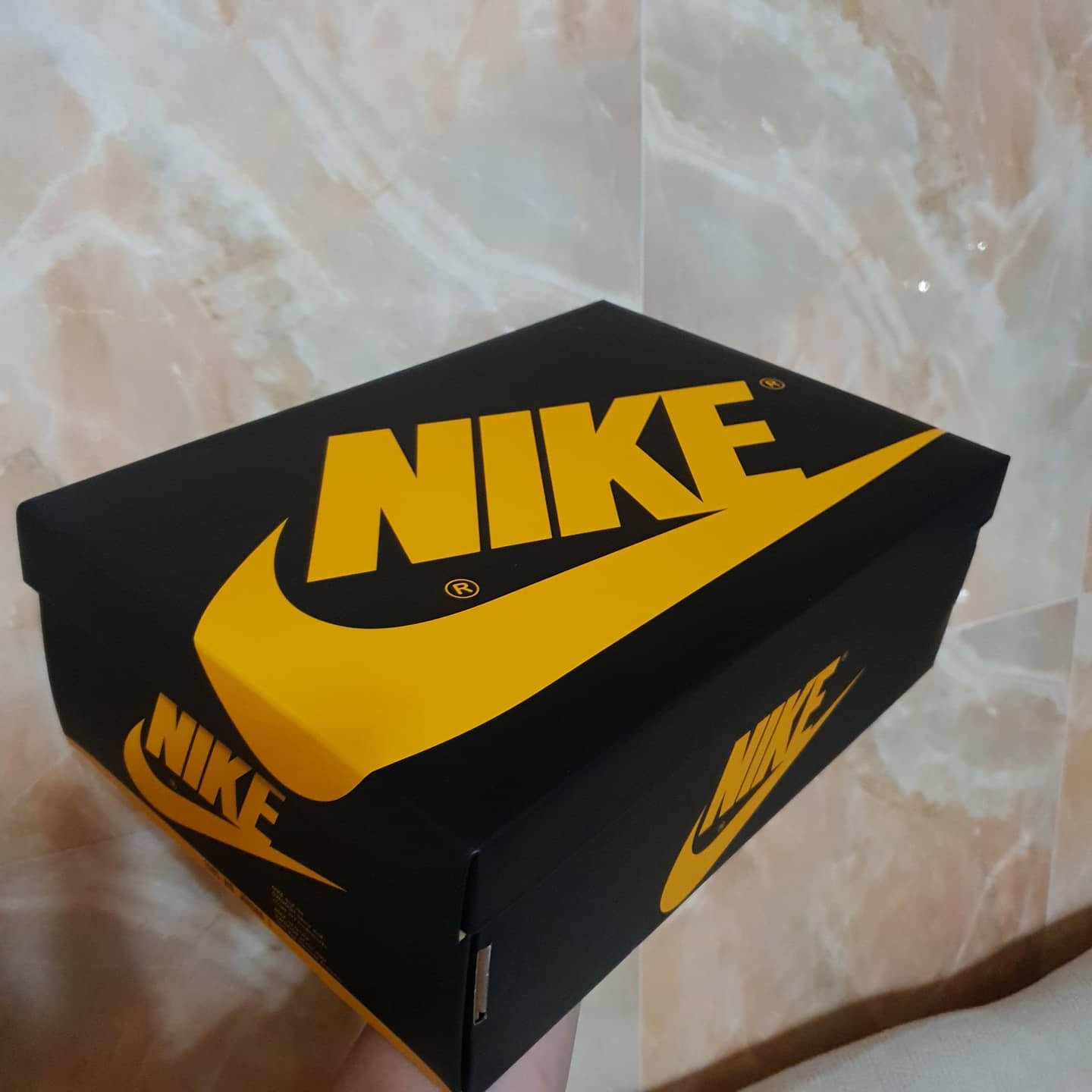Jordan 1 Retro High OG Pollen 착용 스타일 - 3