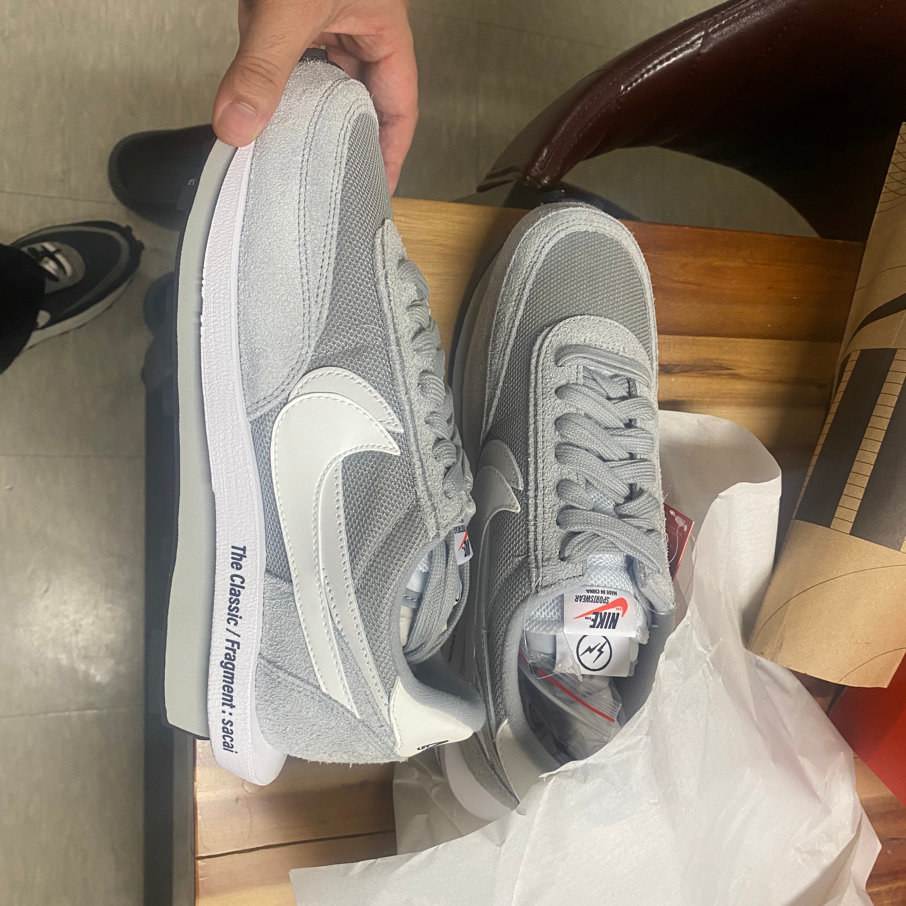 Nike x Sacai x Fragment LDWaffle Light Smoke Grey, Nike x Sacai LDWaffle Black 착용 스타일 - 1
