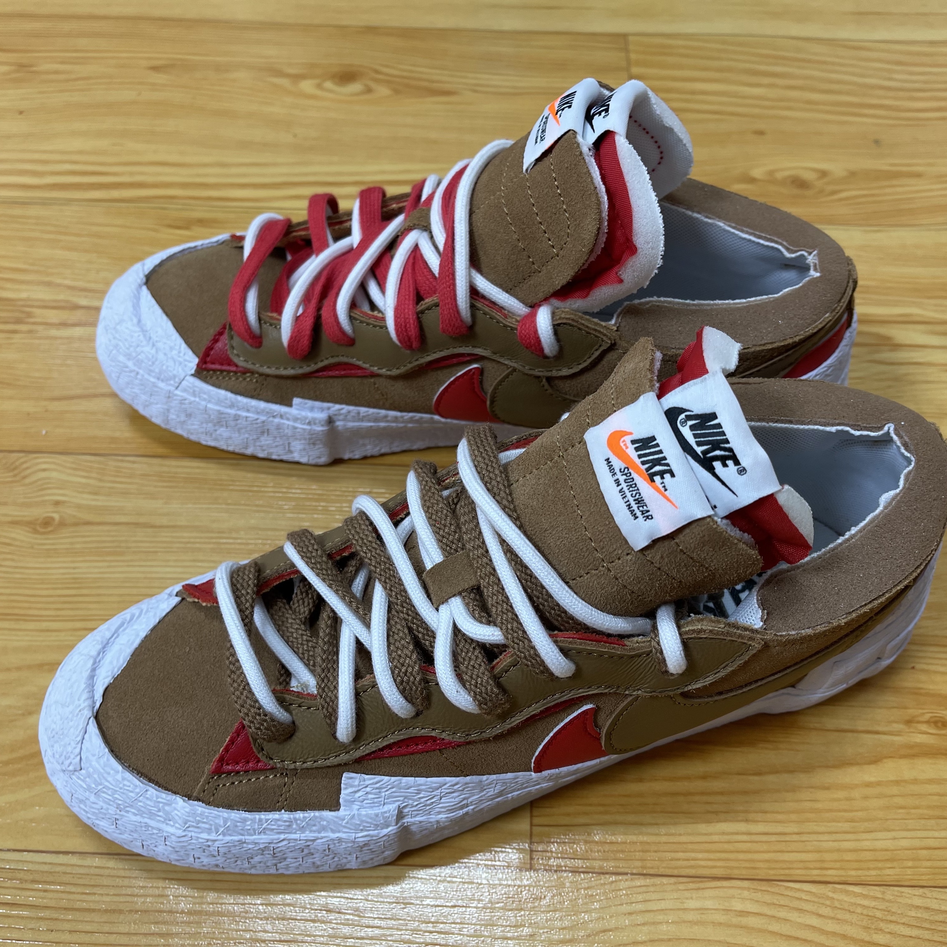 Nike x Sacai Blazer Low British Tan 착용 스타일