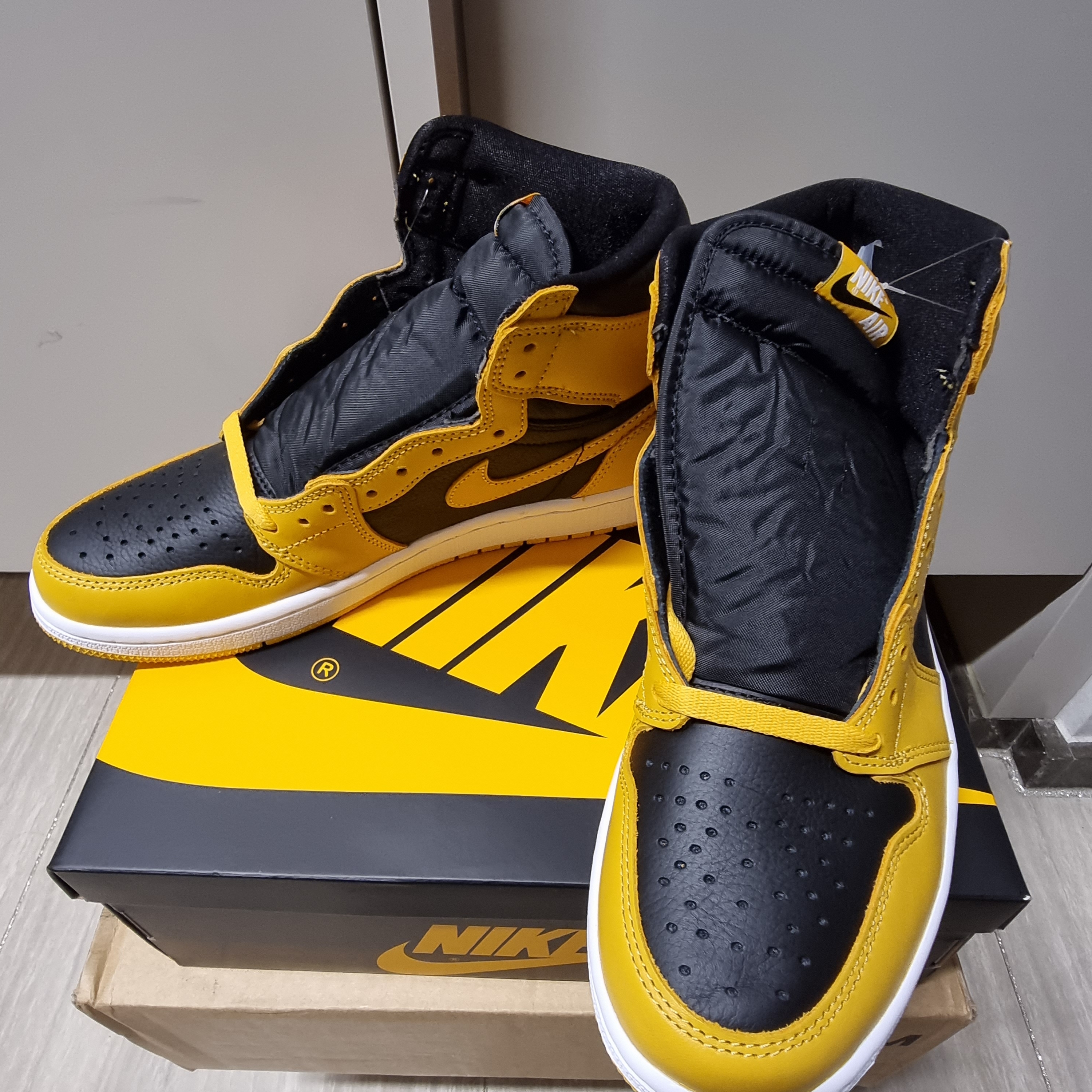 Jordan 1 Retro High OG Pollen 착용 스타일