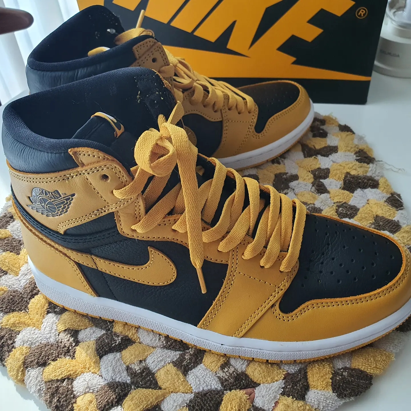 Jordan 1 Retro High OG Pollen 착용 스타일 - 3