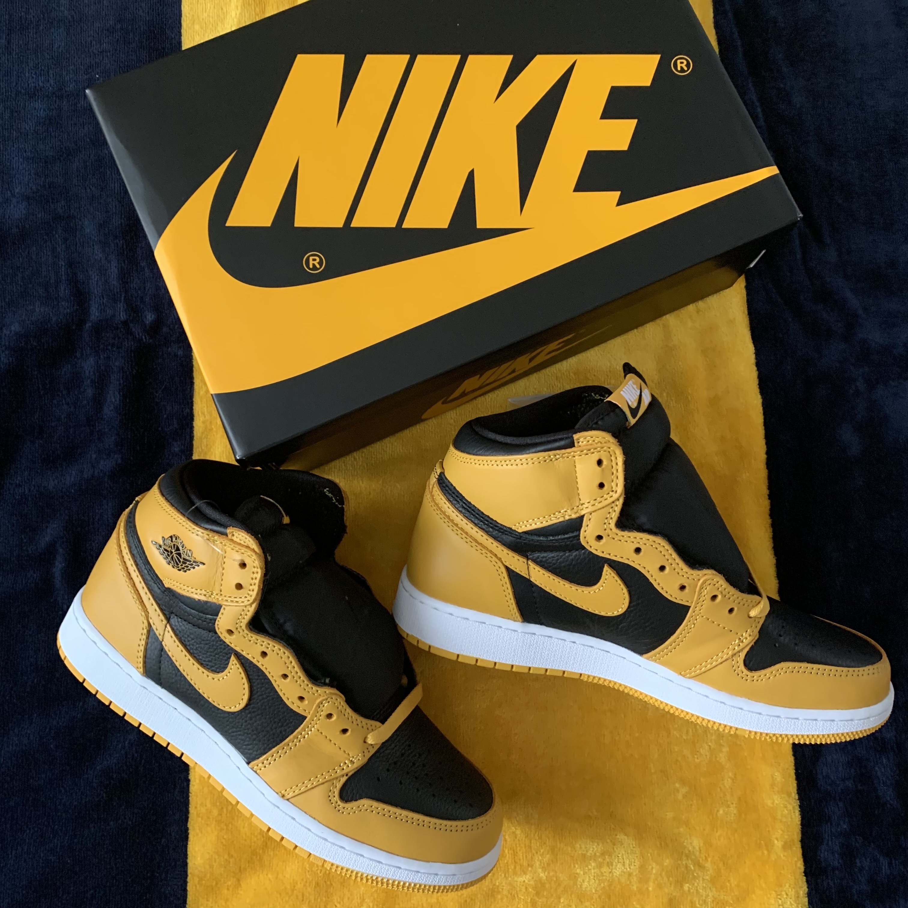 Jordan 1 Retro High OG Pollen, (GS) Jordan 1 Retro High OG Pollen 착용 스타일 - 2