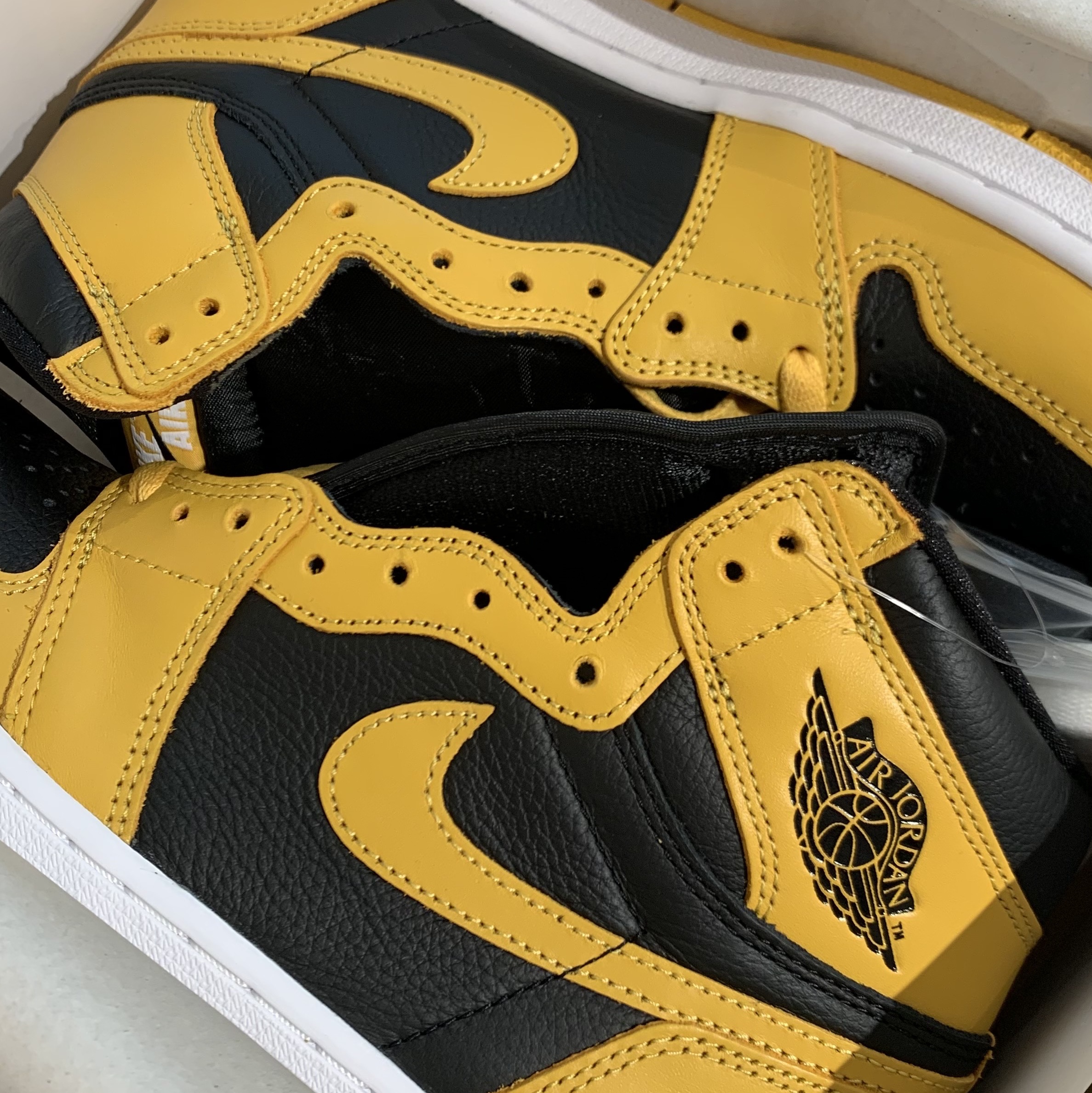 Jordan 1 Retro High OG Pollen 착용 스타일 - 3