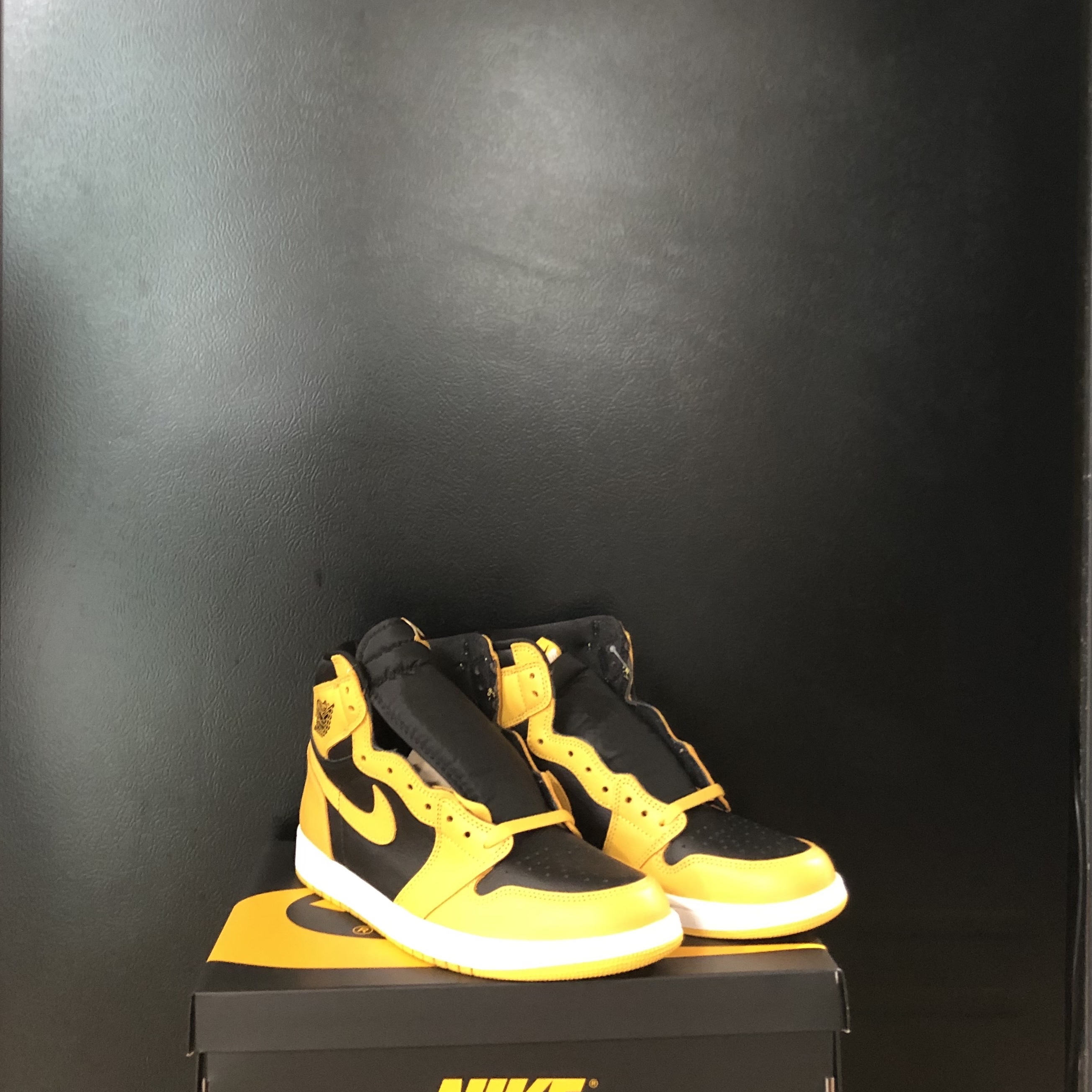 Jordan 1 Retro High OG Pollen 착용 스타일
